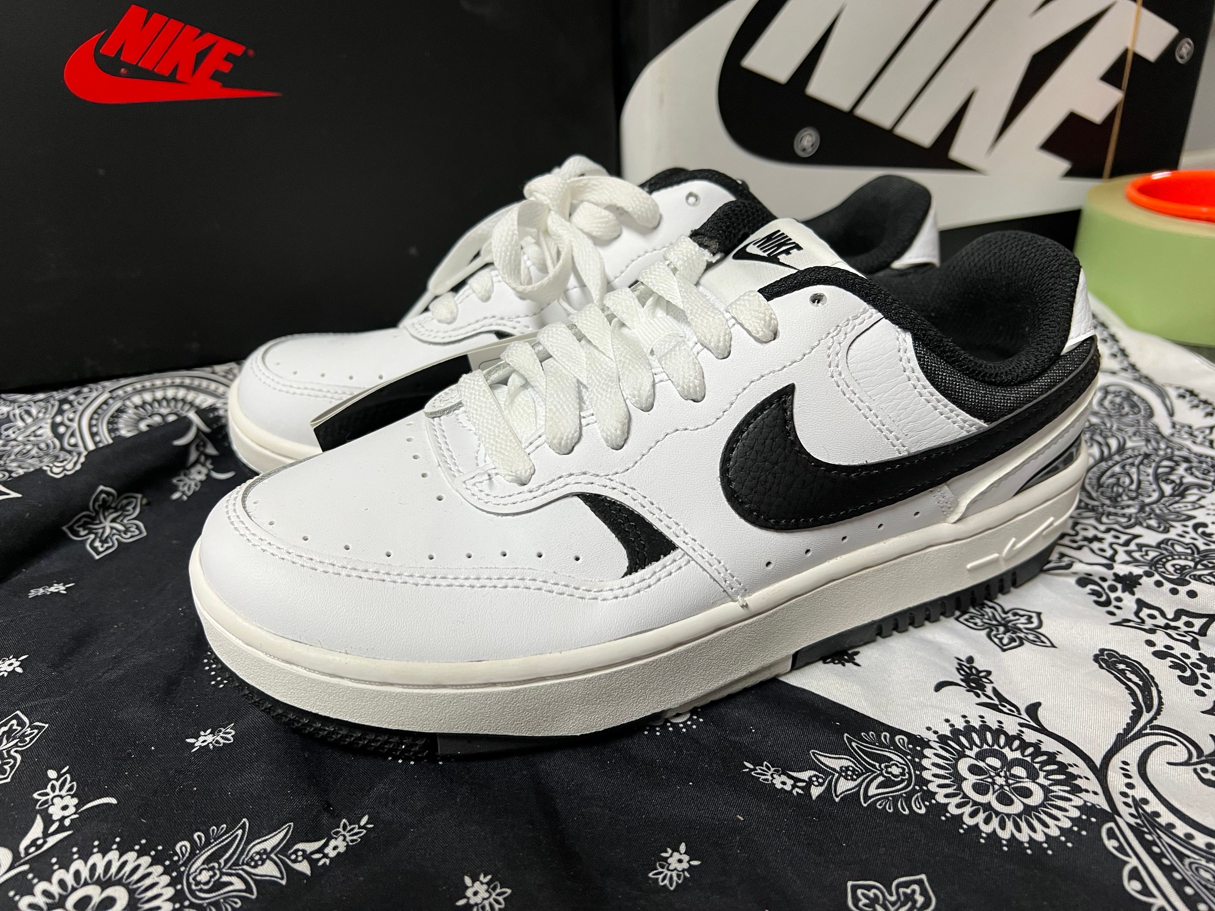 ナイキ ウィメンズ ガンマフォース "ホワイト/サミットホワイト/アイアングレー/ブラック"