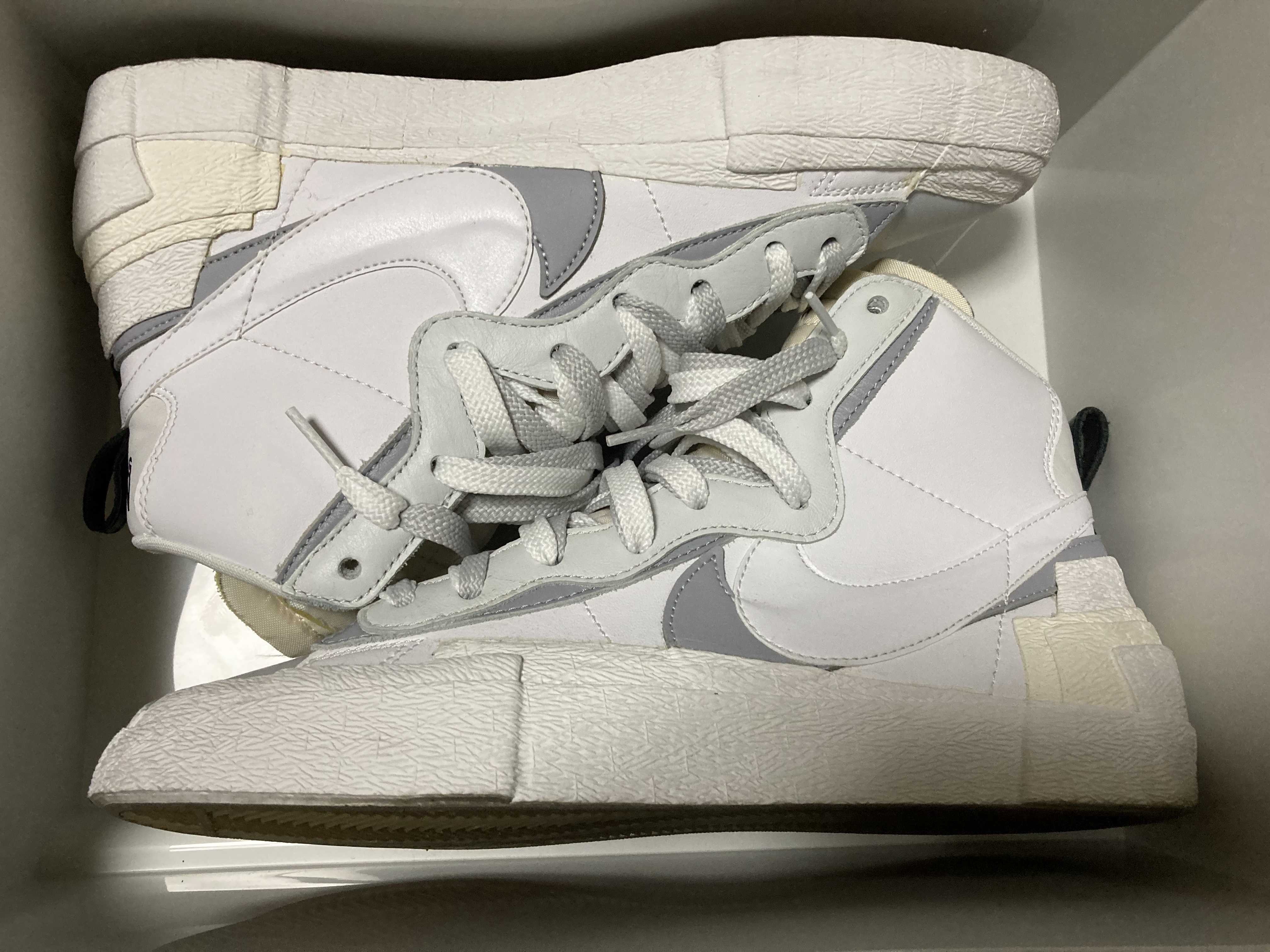 sacai × NIKE BLAZER MID "WHITE/WOLF GREY"