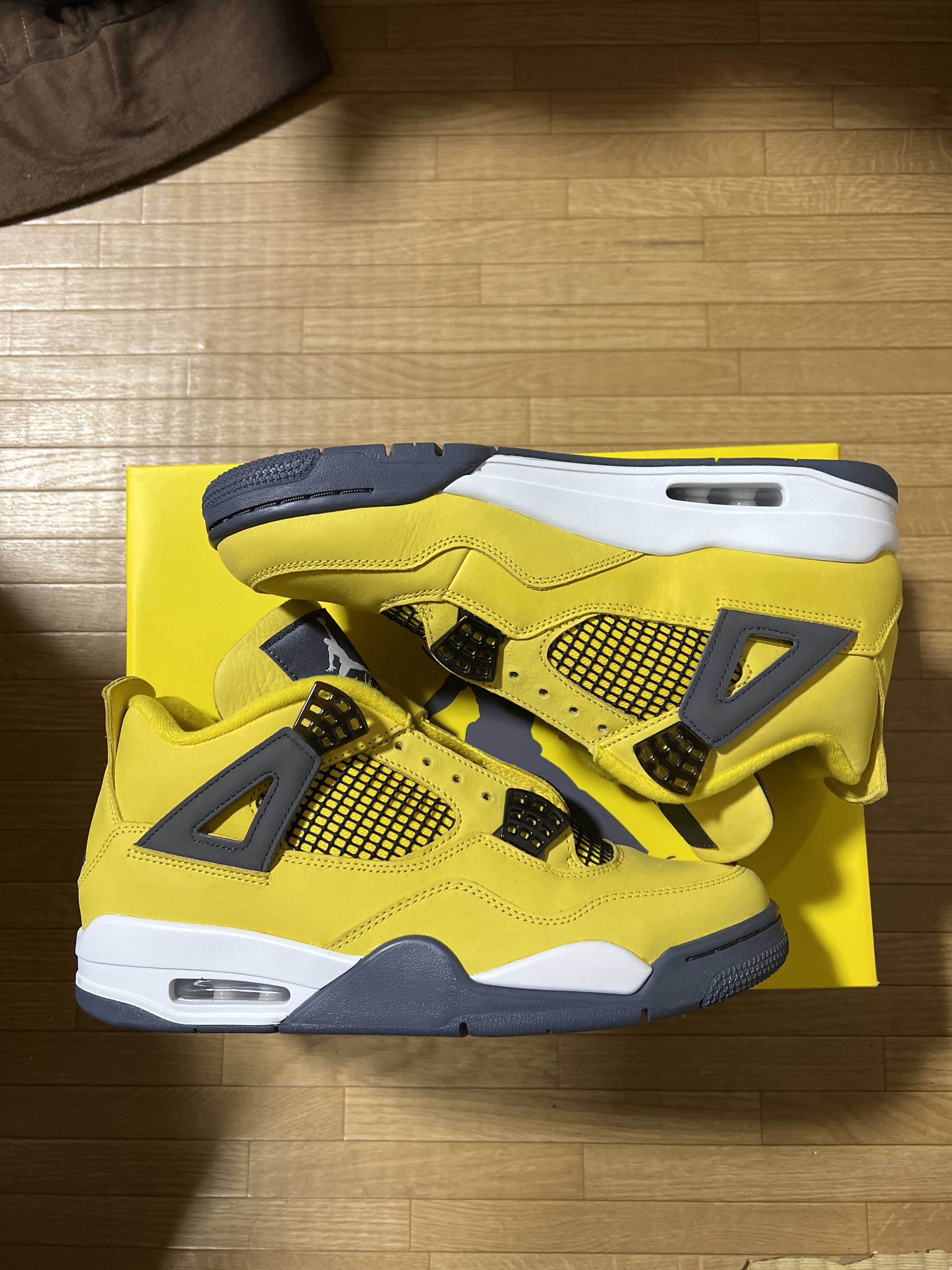 Nike Air Jordan 4 "Tour Yellow"