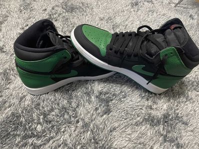 Nike Air Jordan 1 Retro High OG "Black/Pine Green" (2020)
