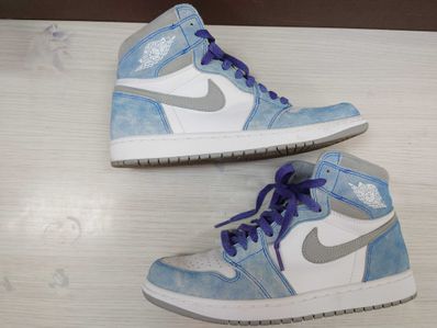 Nike Air Jordan 1 High OG "Hyper Royal"