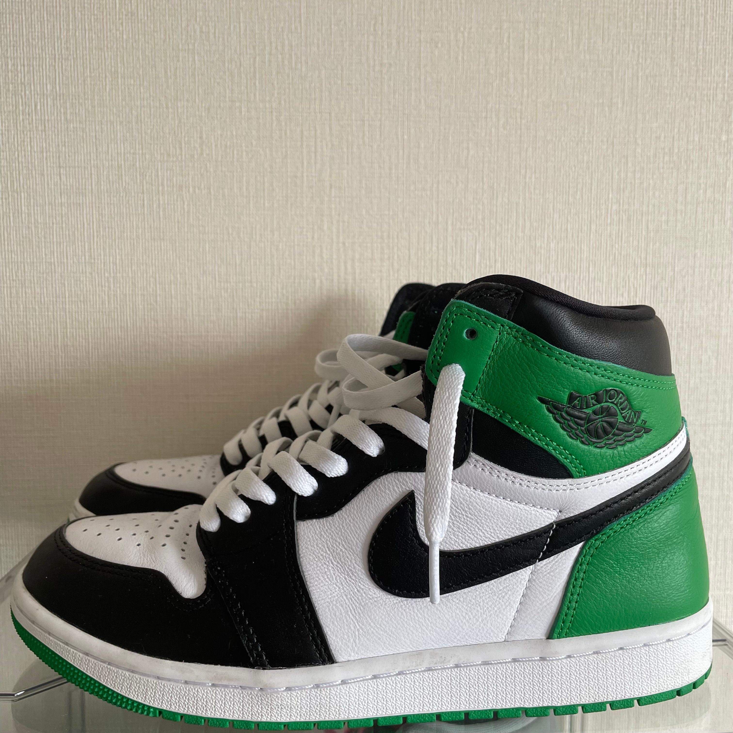 Nike Air Jordan 1 Retro High OG "Celtics/Black and Lucky Green" (2023)