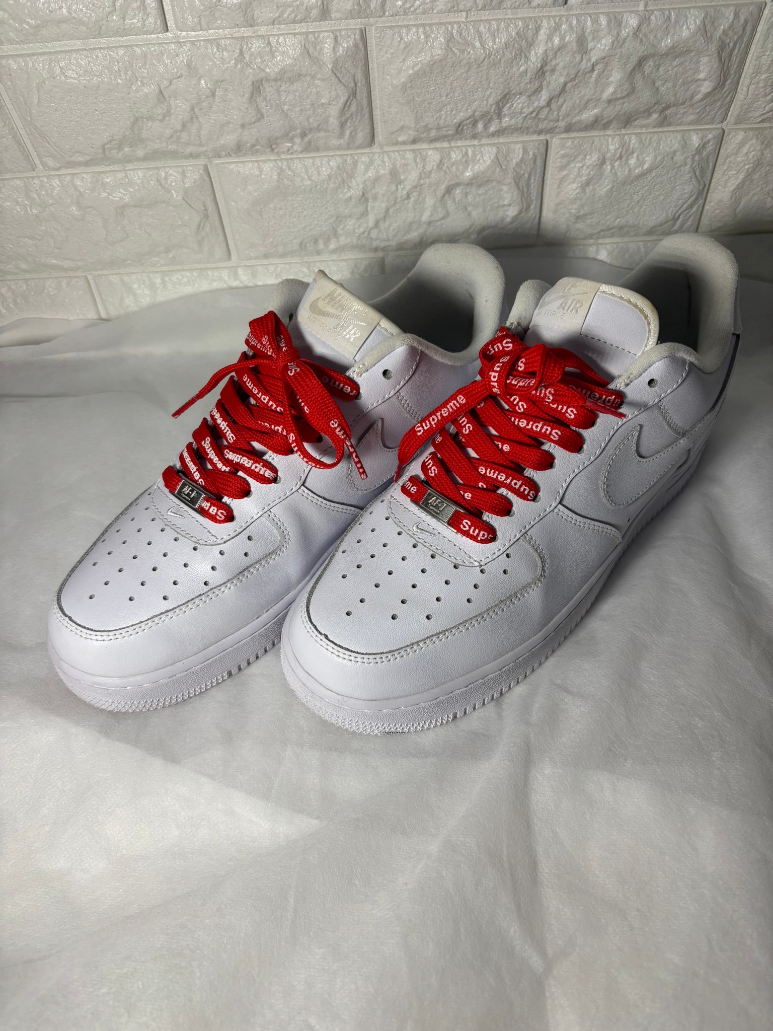 Supreme × Nike Air Force 1 Low "White"
