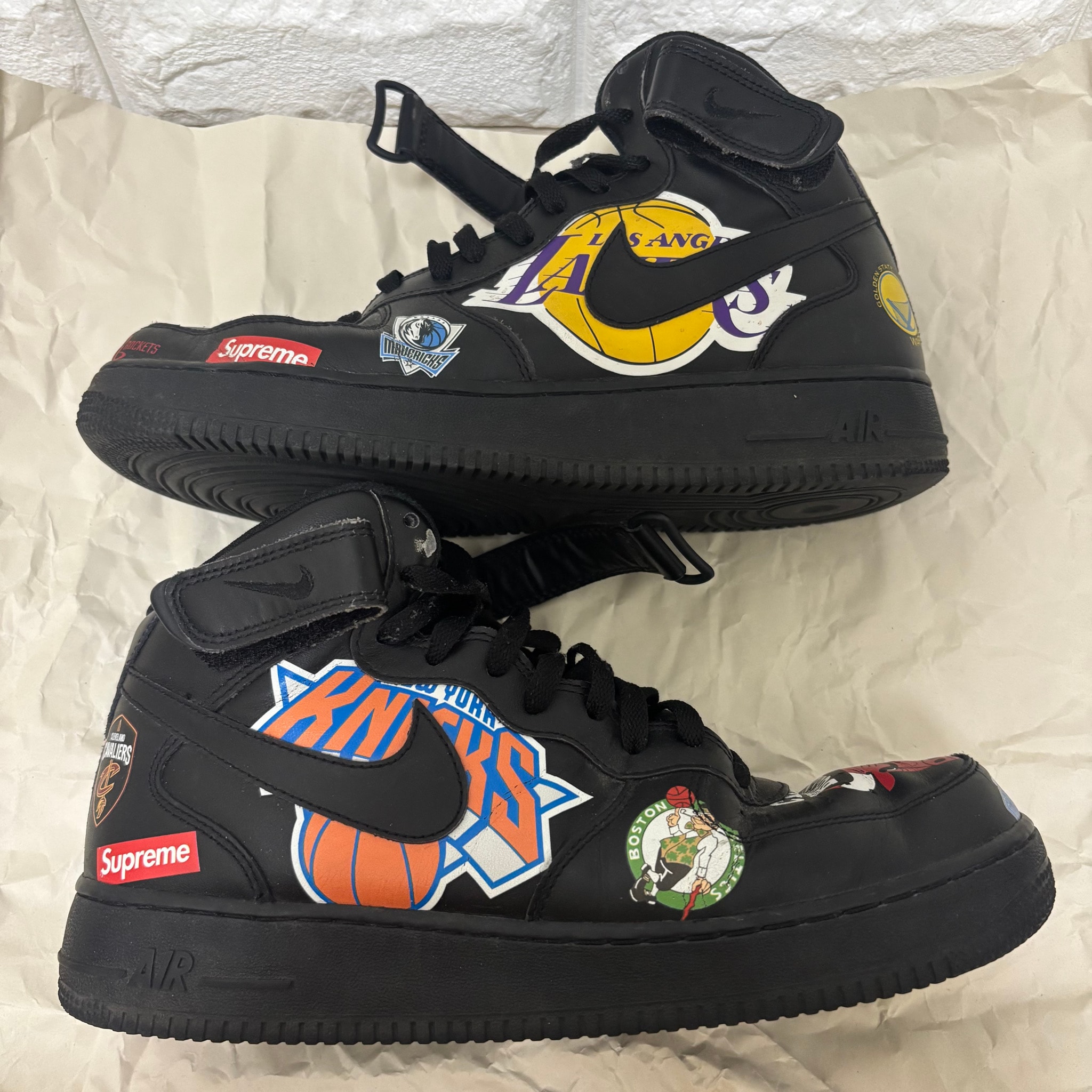 Supreme × NBA × Nike Air Force 1 Mid '07 "Black"