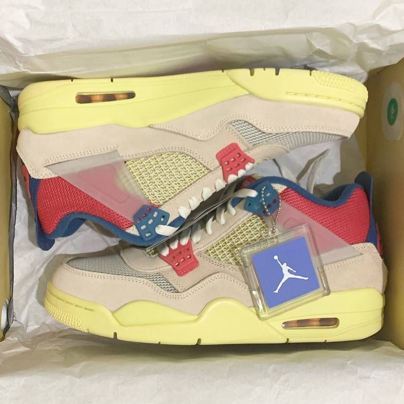 UNION × Nike Air Jordan 4 SP "Guava Ice/Light Fusion Red"