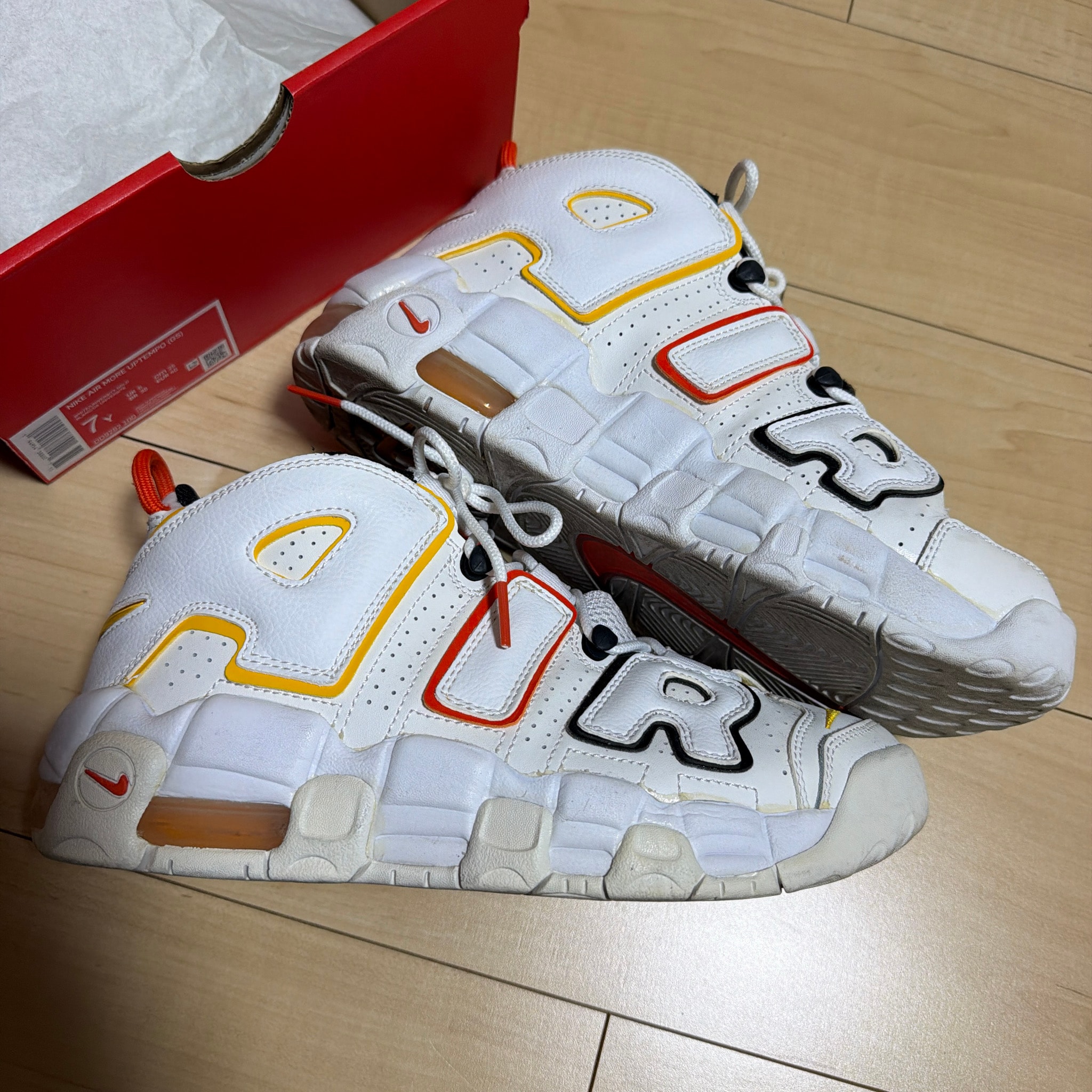 NIKE AIR MORE UPTEMPO "RAYGUNS"