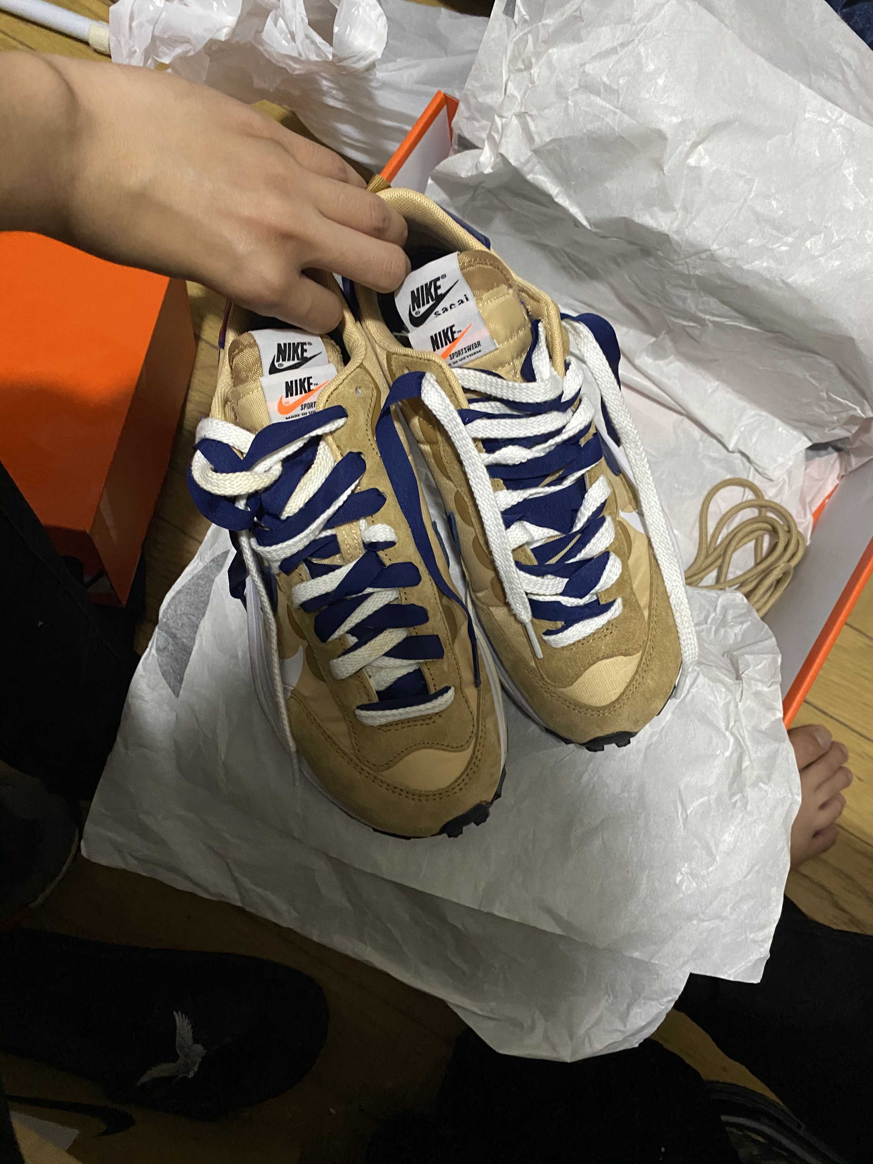 Sacai × Nike Vapor Waffle "Sesame And Blue Void"