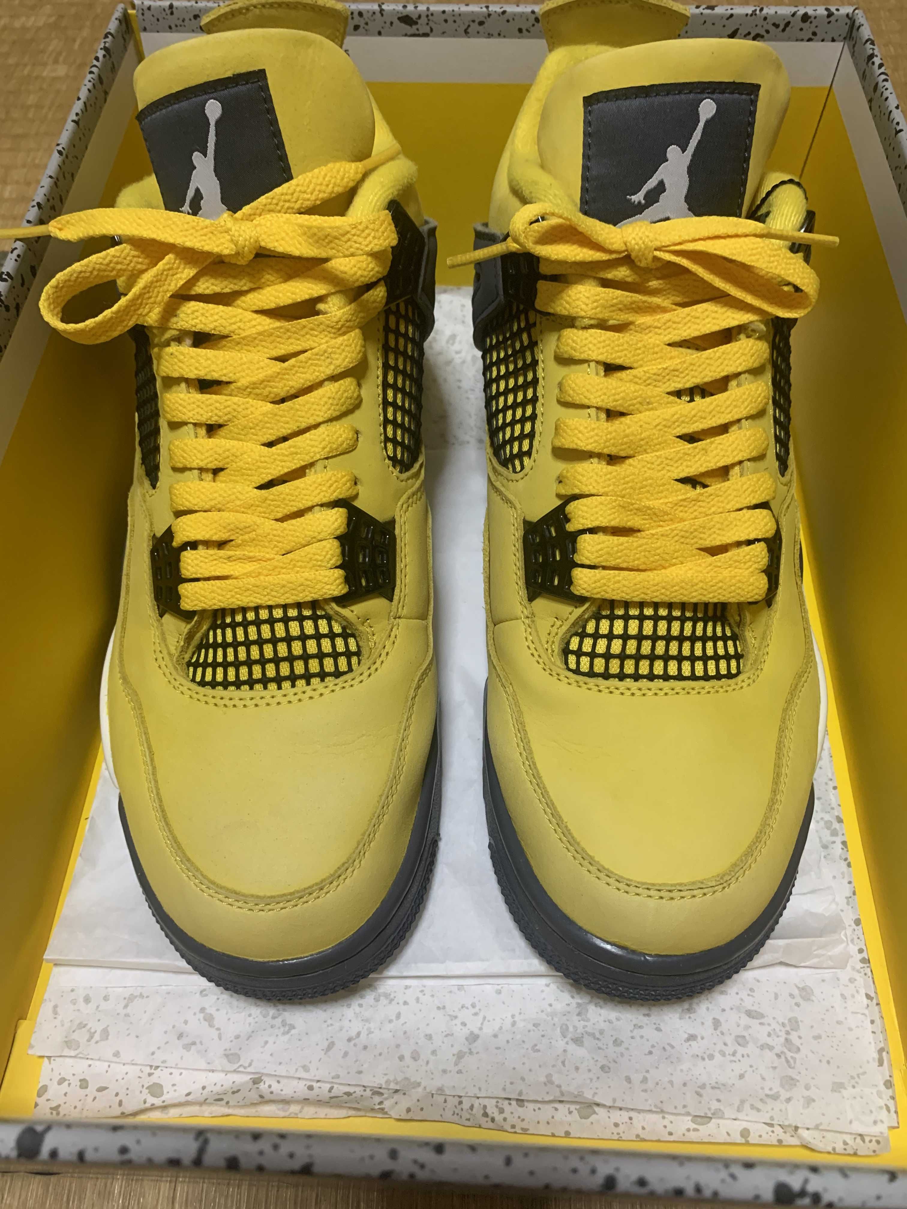 Nike Air Jordan 4 "Tour Yellow"