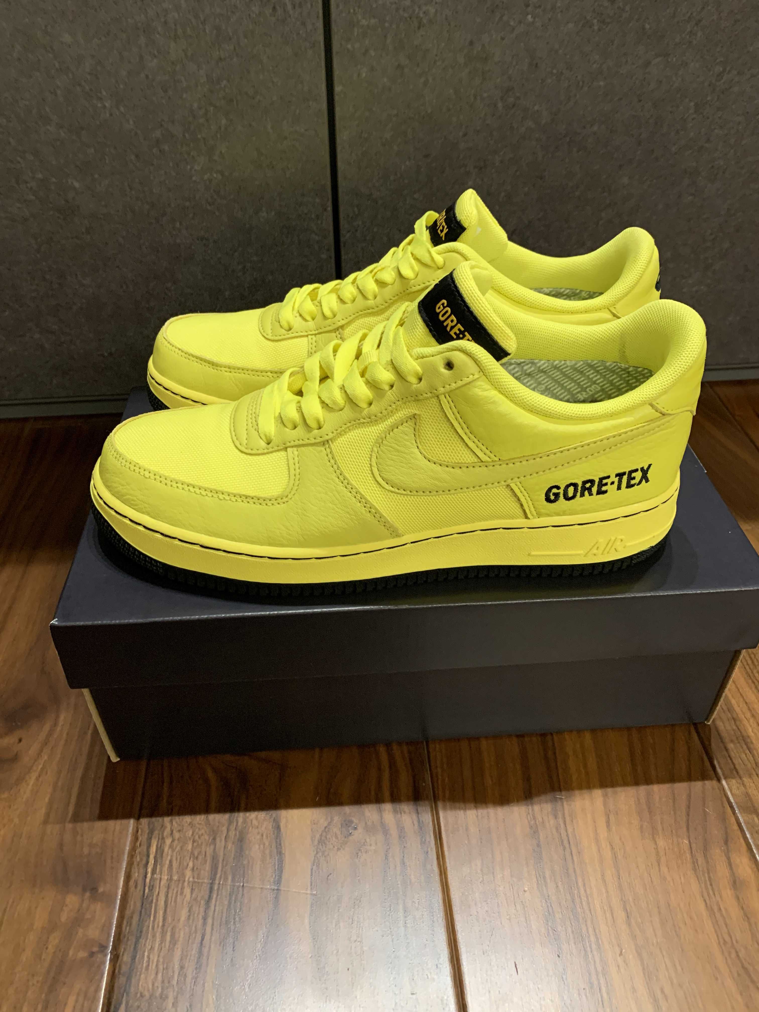 Nike Air Force 1 Low Gore-Tex "Dynamic Yellow"