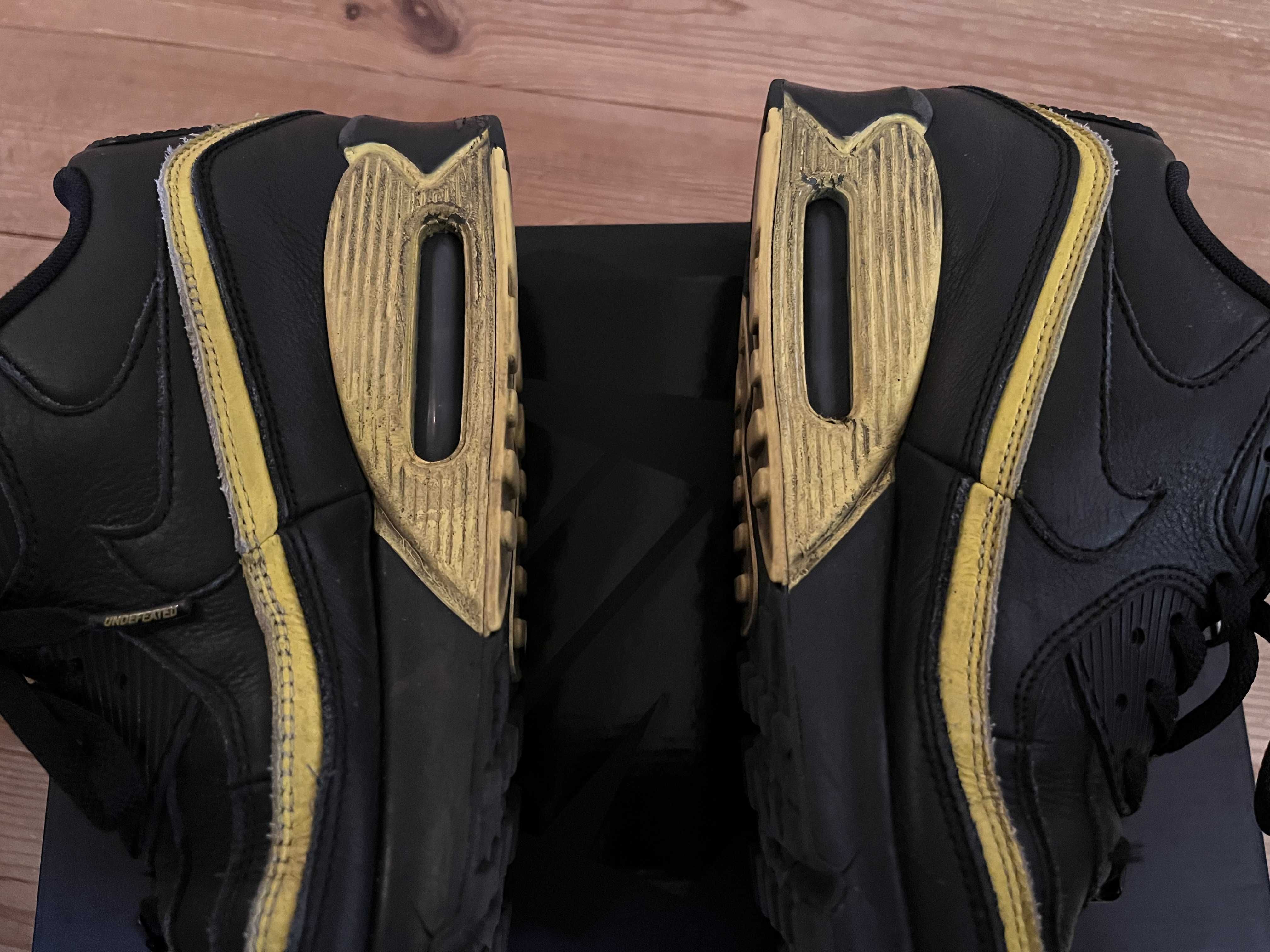 UNDEFEATED × Nike Air Max 90 "Black/Yellow"