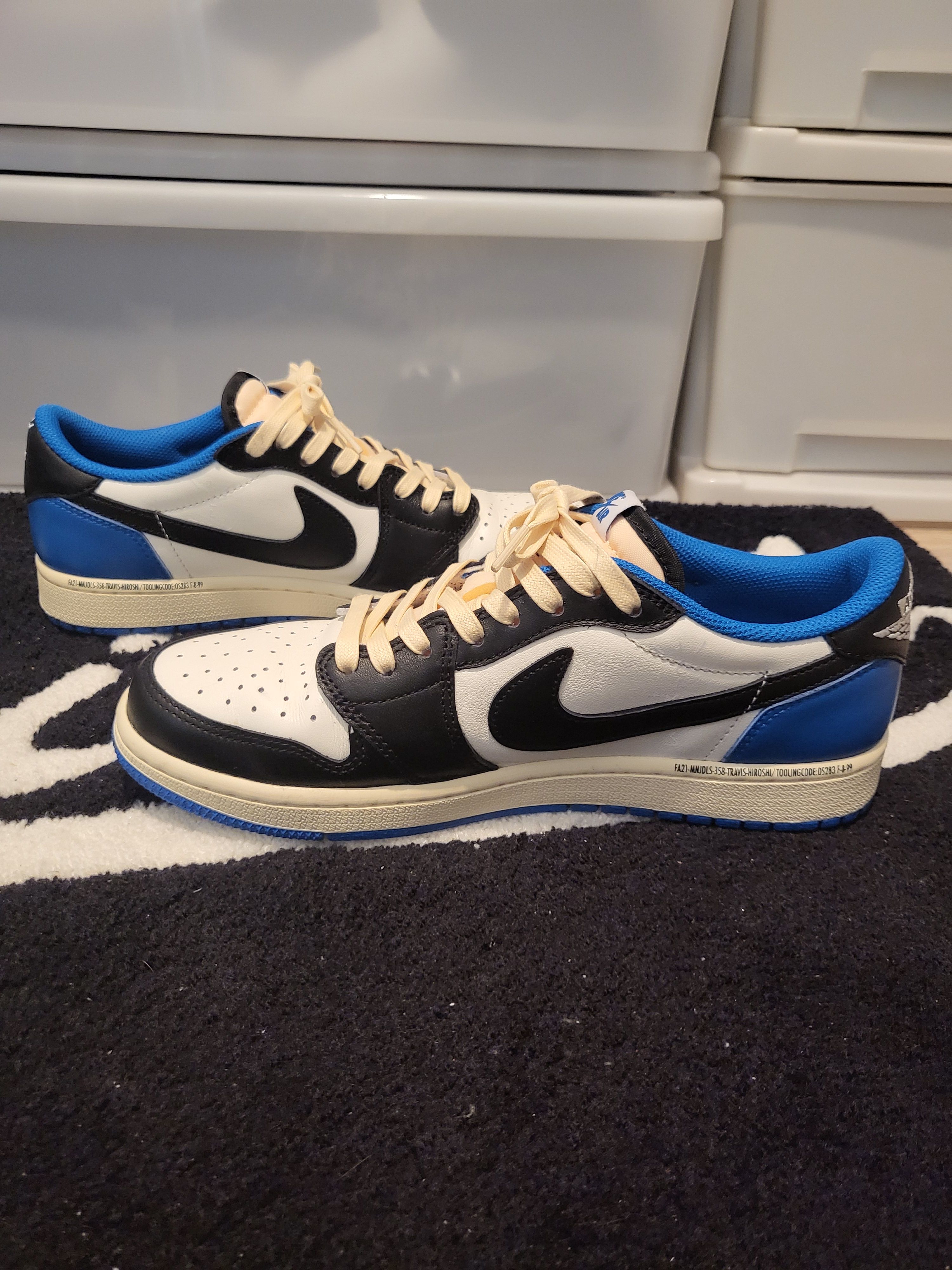 Travis Scott × fragment design × Nike Air Jordan 1 Low OG SP "Military Blue"