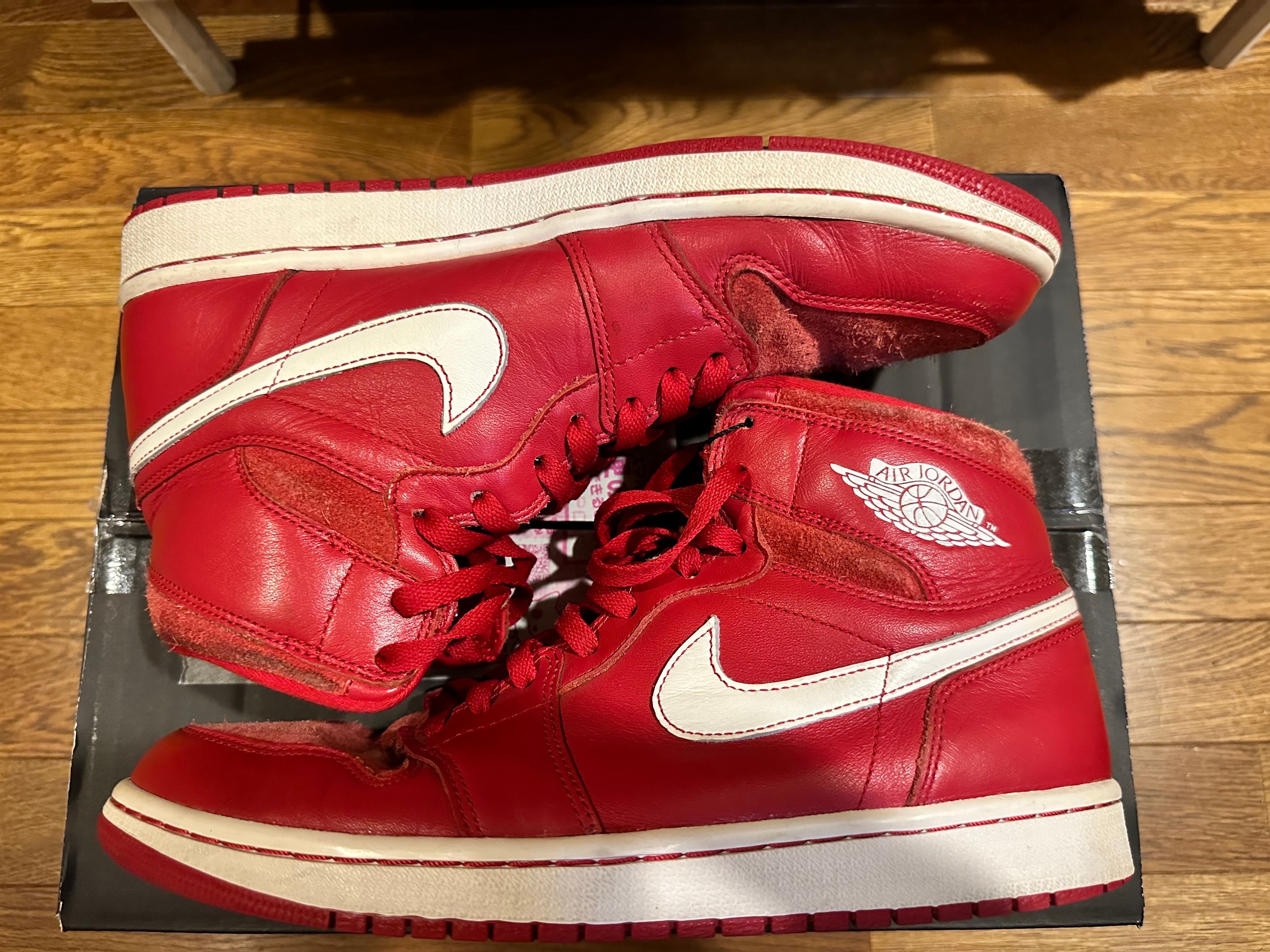 Nike Air Jordan 1 Retro High "Gym Red"
