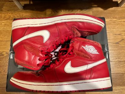 Nike Air Jordan 1 Retro High "Gym Red"