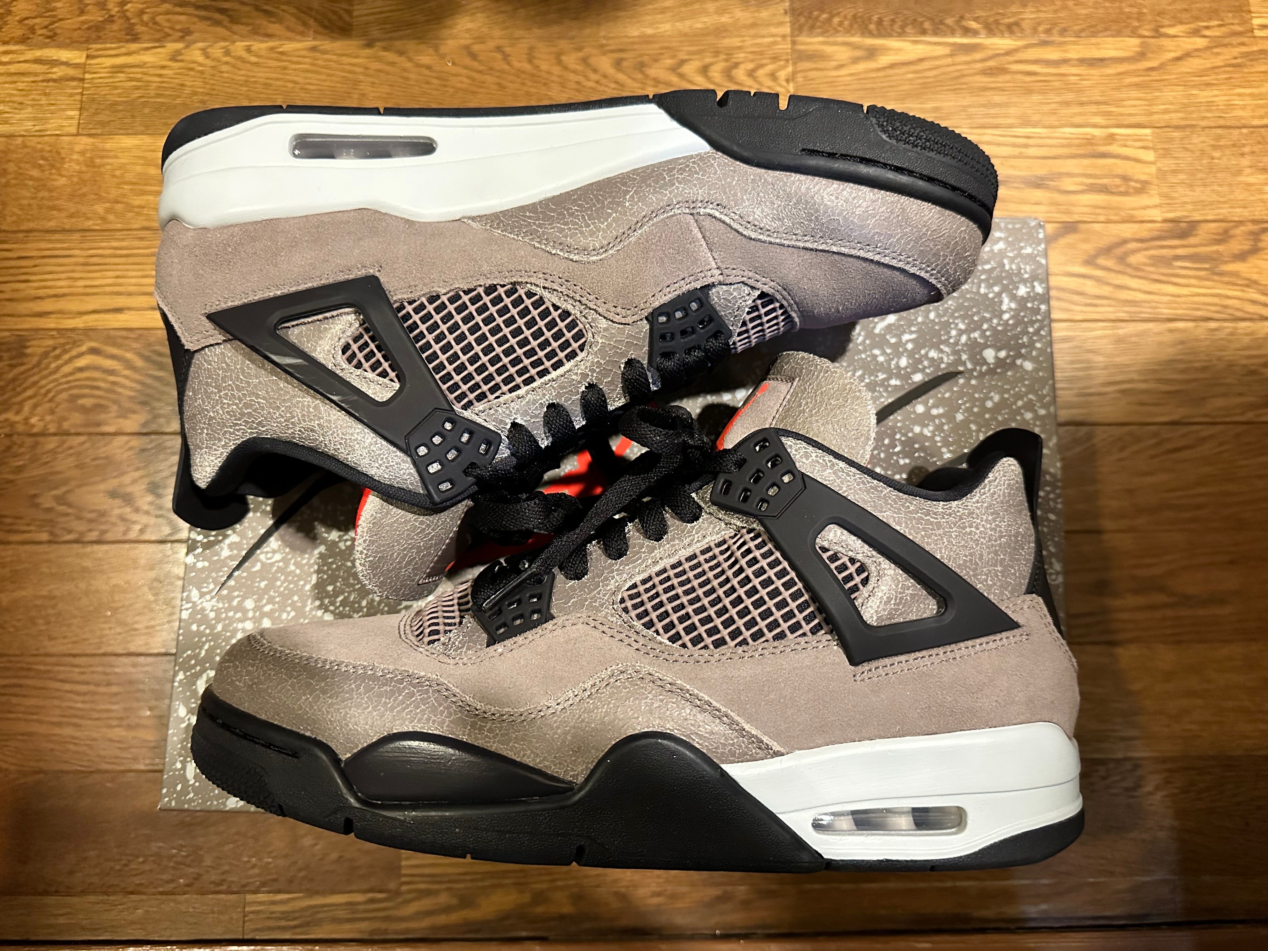 Nike Air Jordan 4 "Taupe Haze"