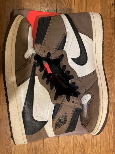 Travis Scott × Nike Air Jordan 1 Retro High OG TS SP "Sail/Dark Mocha"