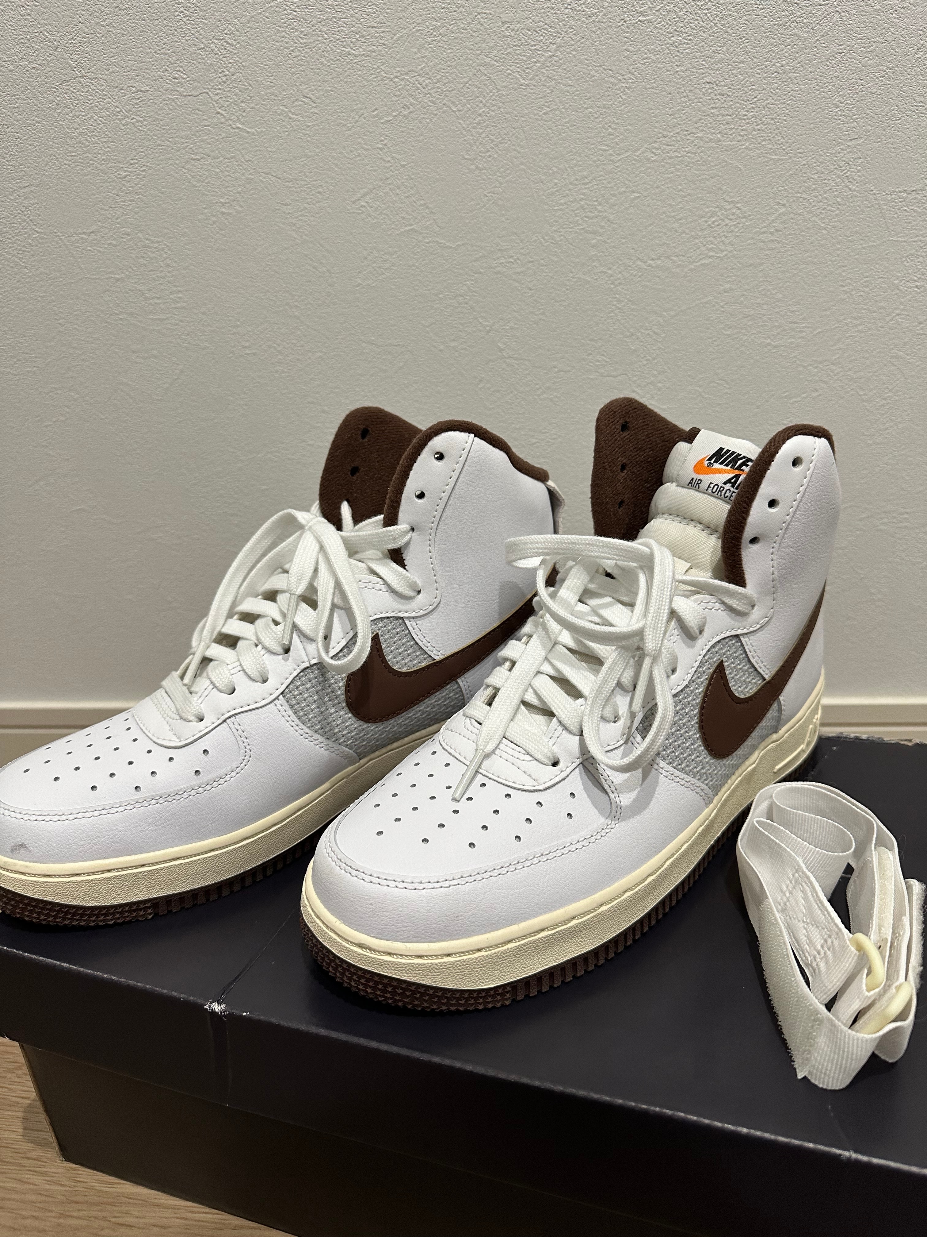 Nike Air Force 1 High "White and Light Chocolate"