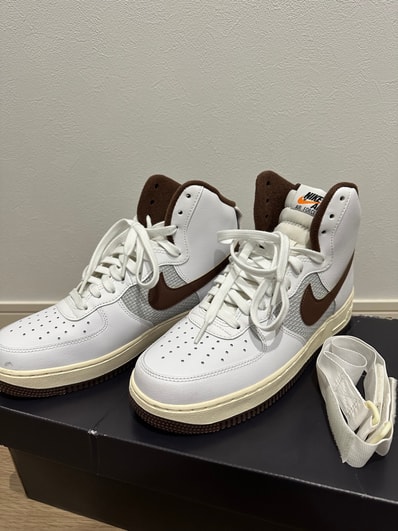 Nike Air Force 1 High "White and Light Chocolate"