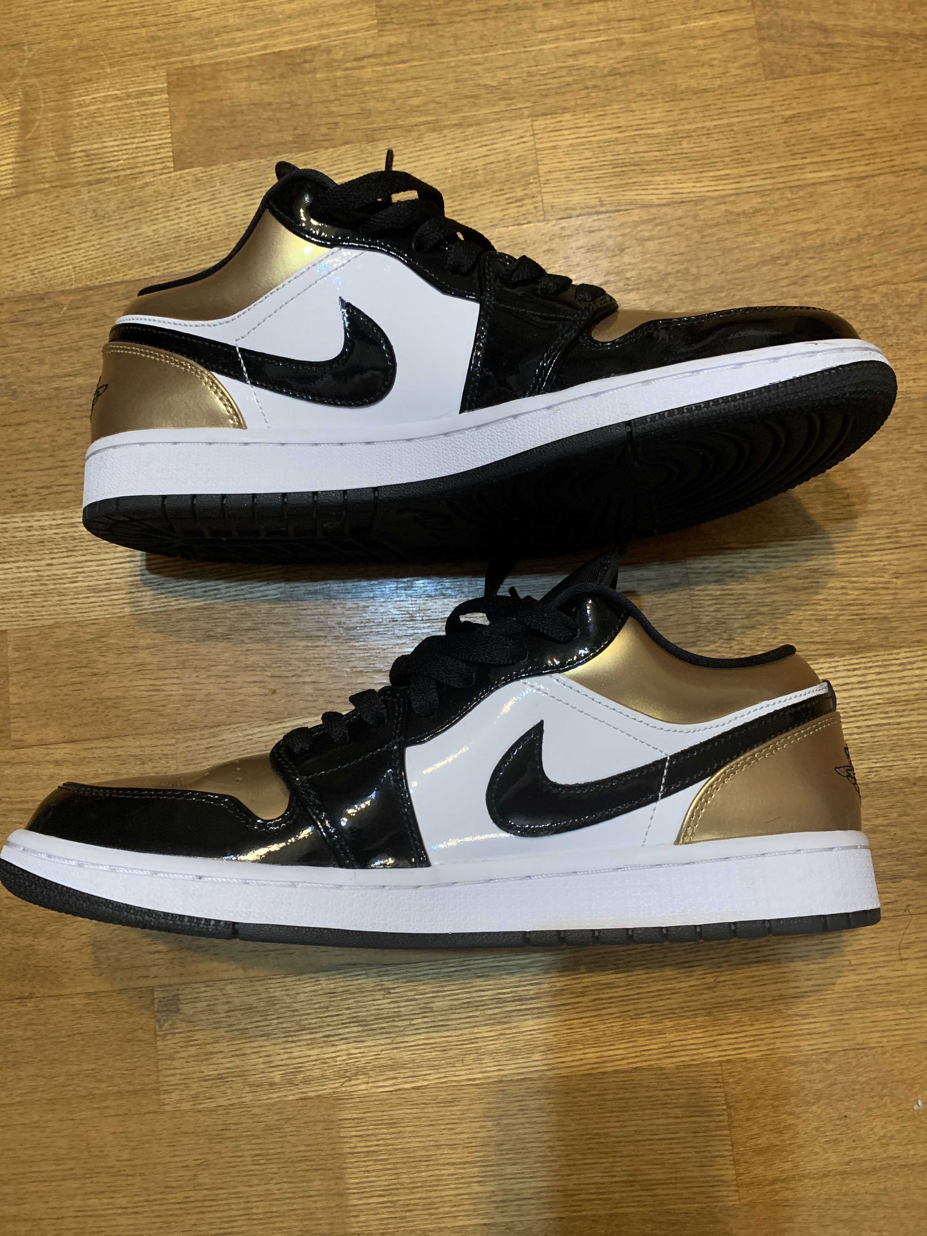 Nike Air Jordan 1 Low "Gold Toe"