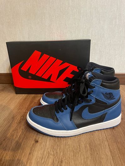 Nike Air Jordan 1 Retro High OG "Dark Marina Blue"