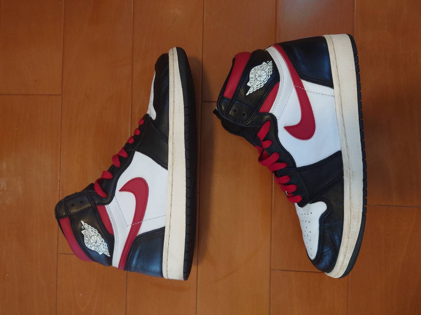 Nike Air Jordan 1 Retro High "Black/White/Sail/Gym Red"    