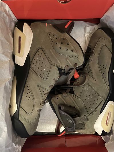 Travis Scott × Nike Air Jordan 6 Retro "Medium Olive"
