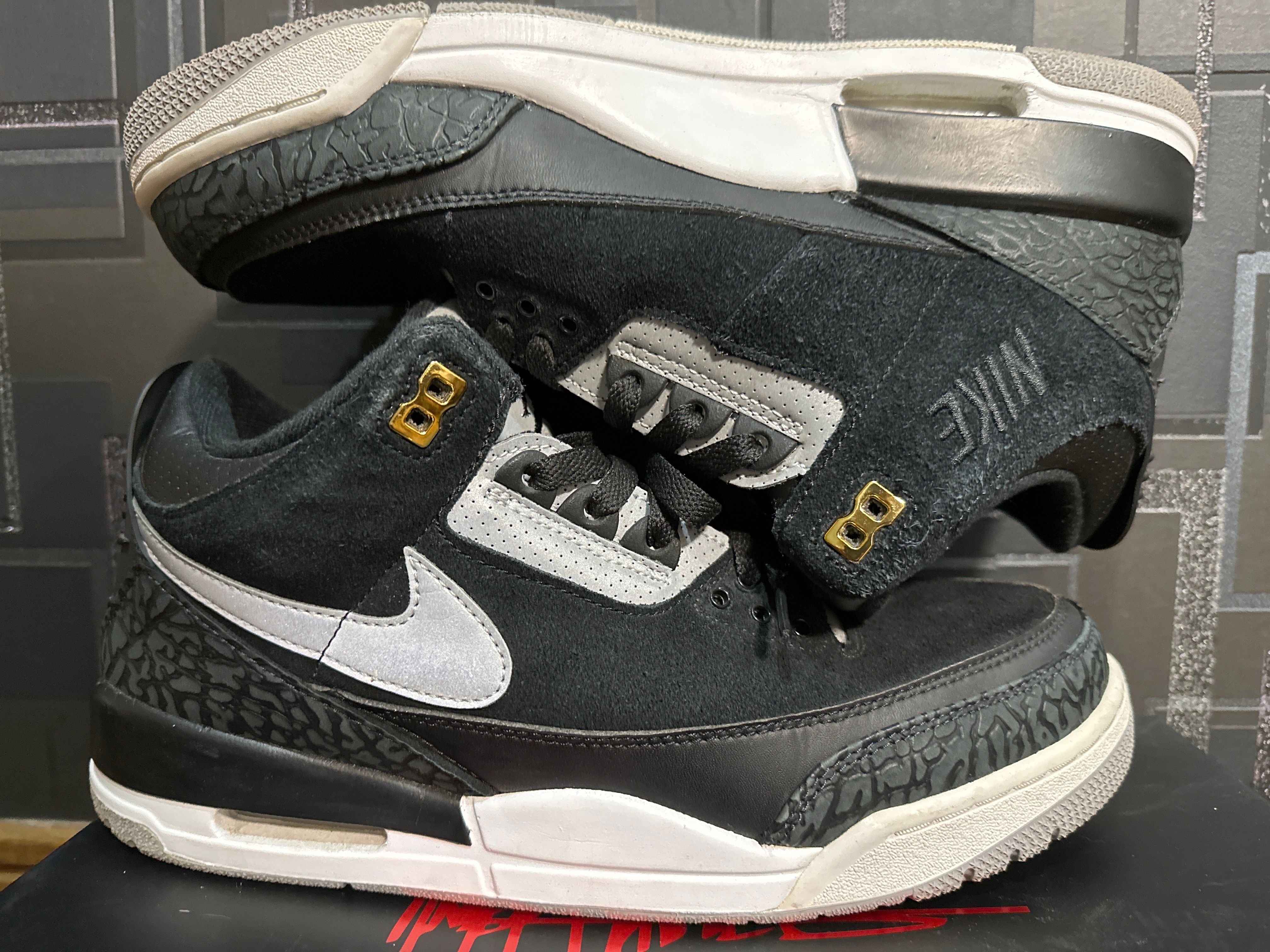 Nike Air Jordan 3 Retro Tinker "Black/Cement Grey"