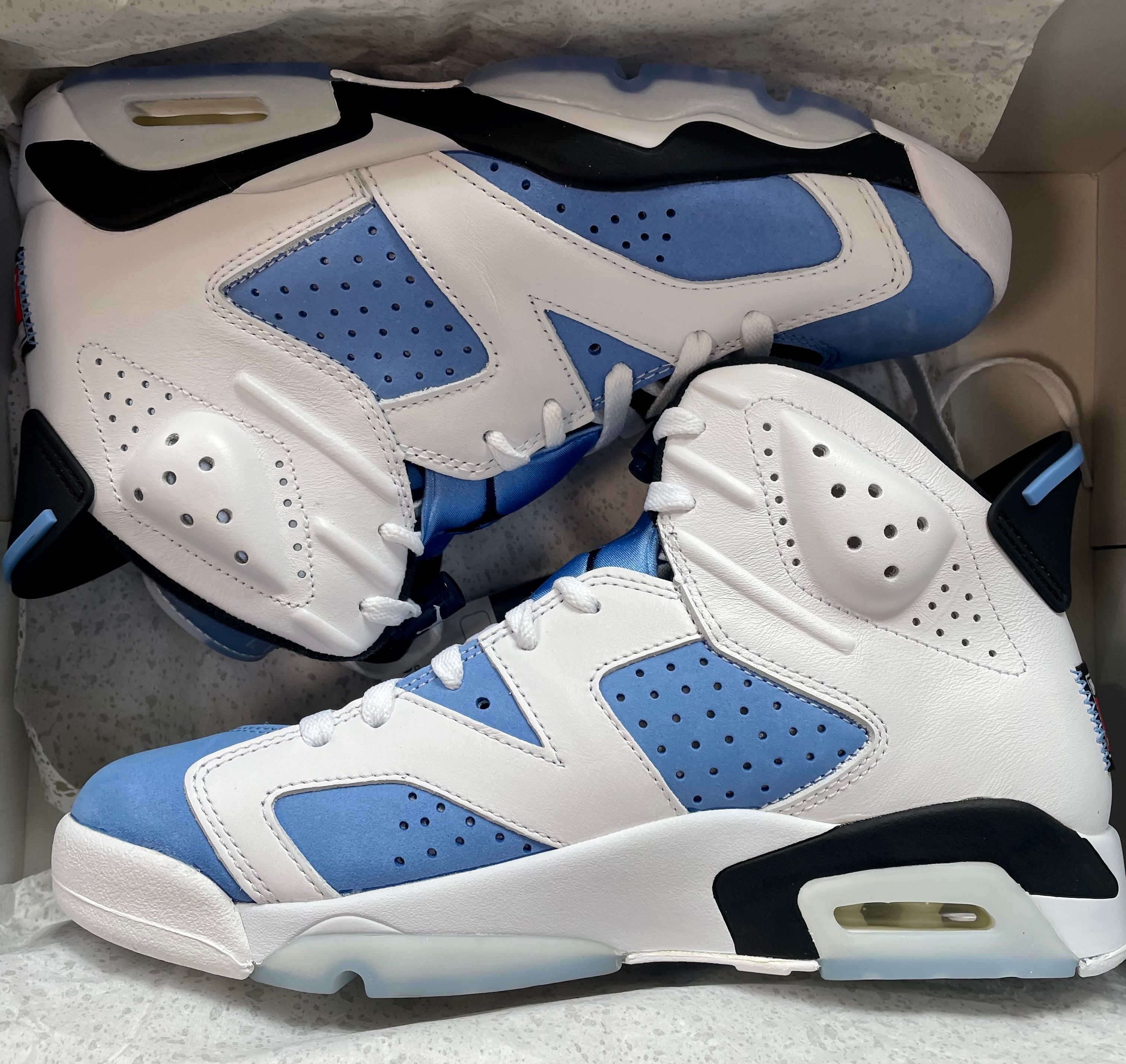 Nike Air Jordan 6 "UNC"