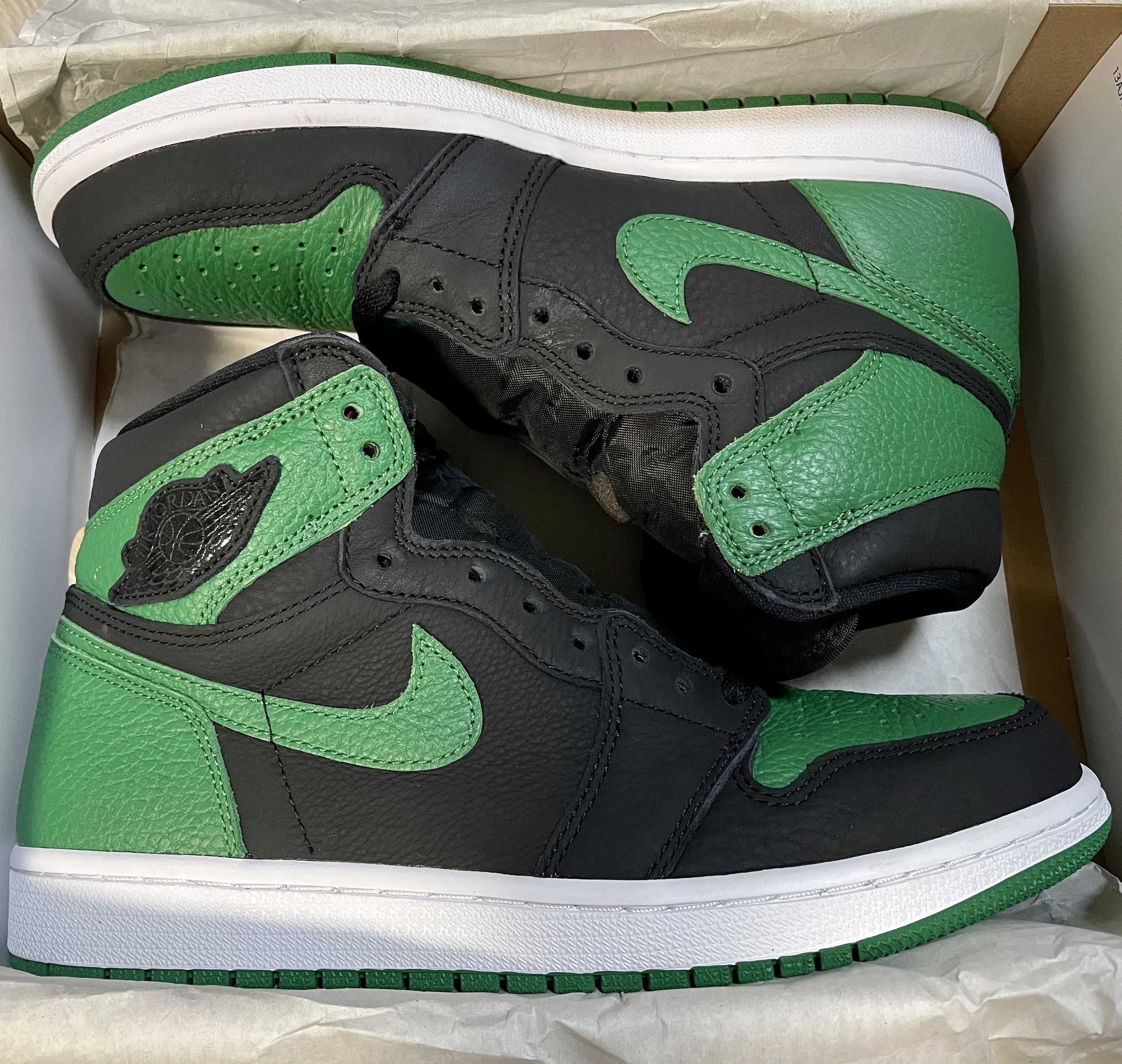 Nike Air Jordan 1 Retro High OG "Black/Pine Green" (2020)