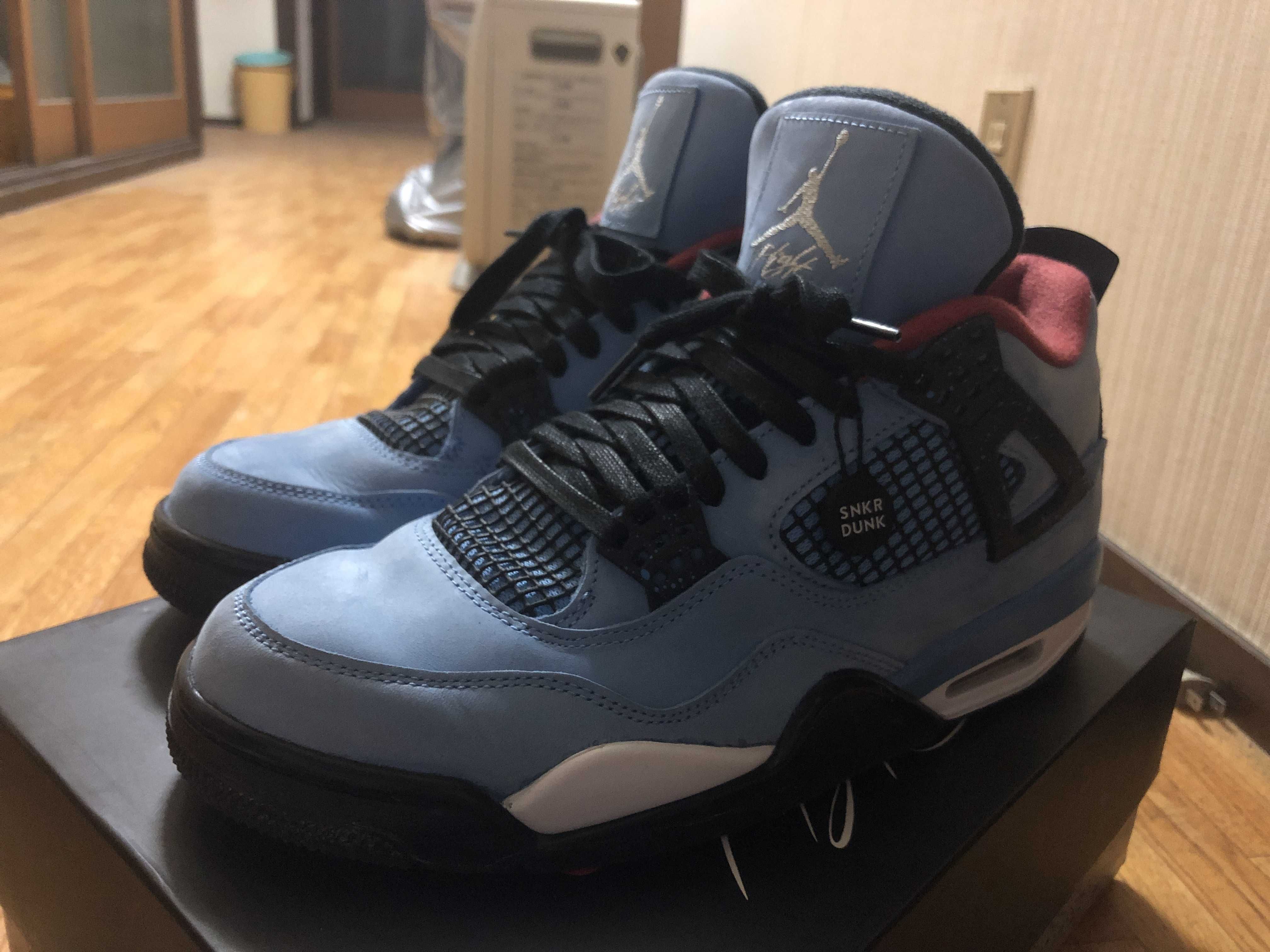 Travis Scott × Nike Air Jordan 4 Retro Cactus Jack "University Blue"