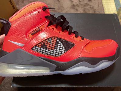 Paris Saint-Germain (PSG) × Nike Jordan Mars 270 "Infrared 23/Reflect Silver-Black"