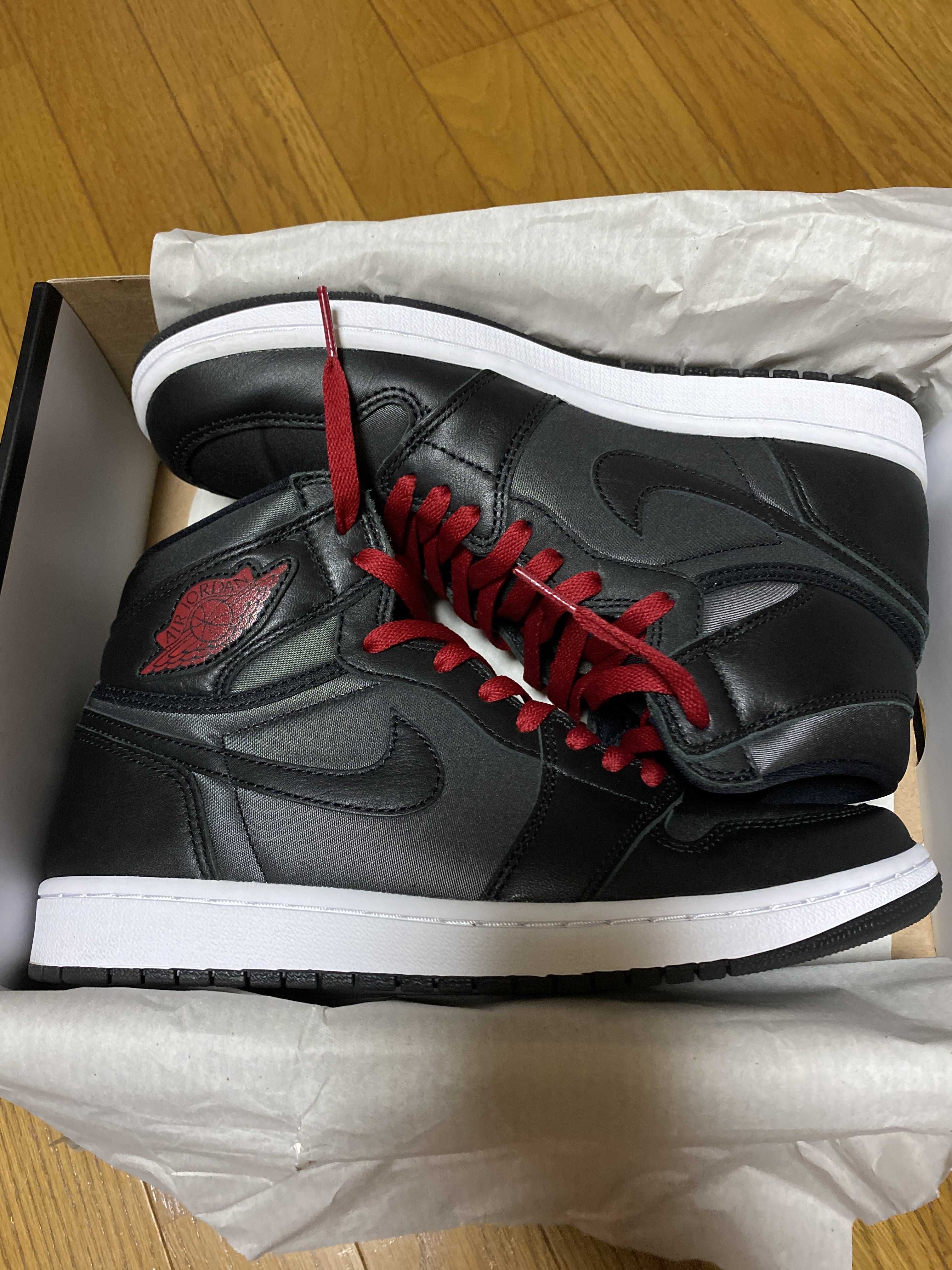 Nike Air Jordan 1 Retro High OG "Black/Metallic Silver/Gym Red"  