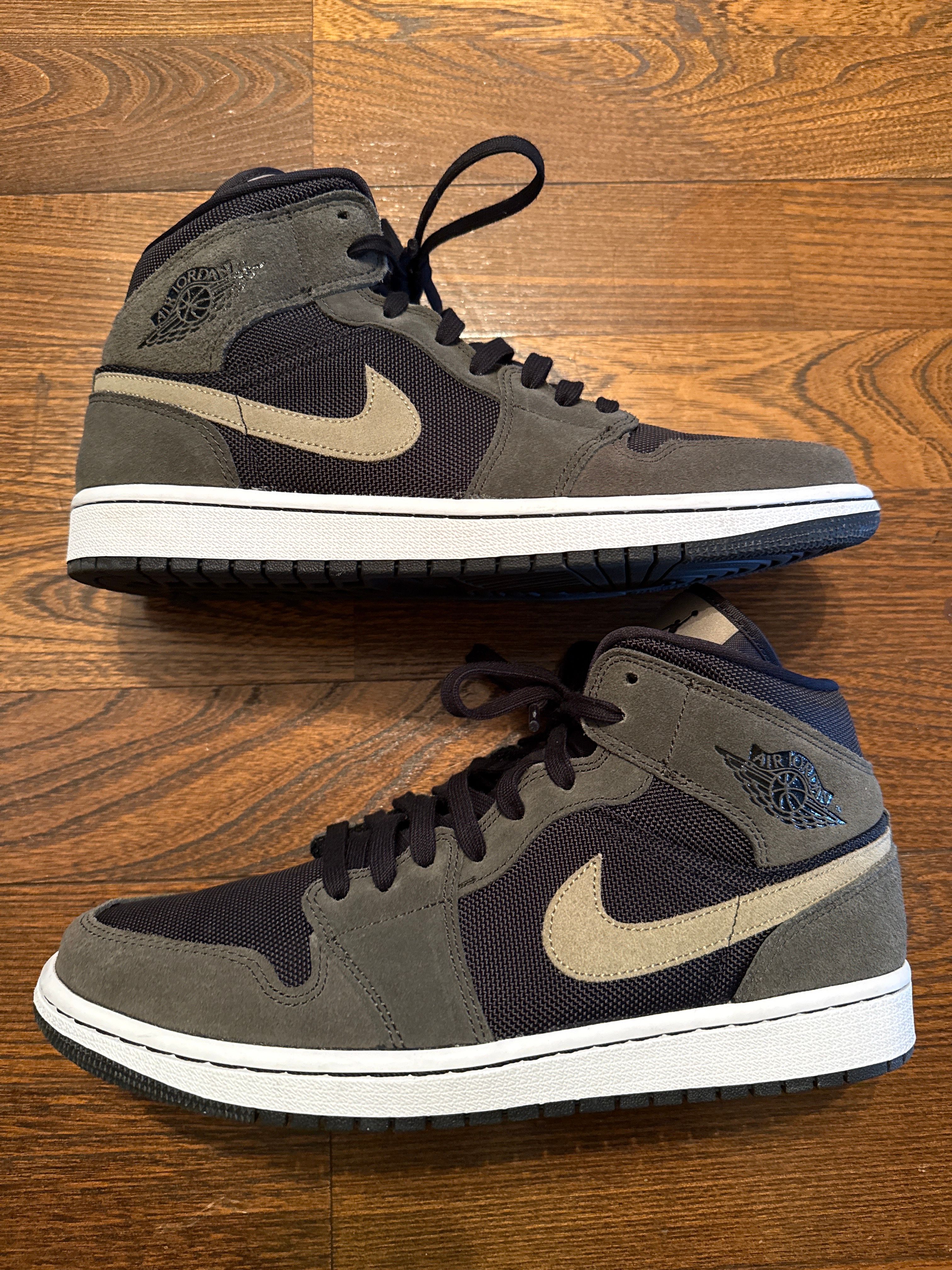 Nike Women's Air Jordan 1 MID "Military Colors"