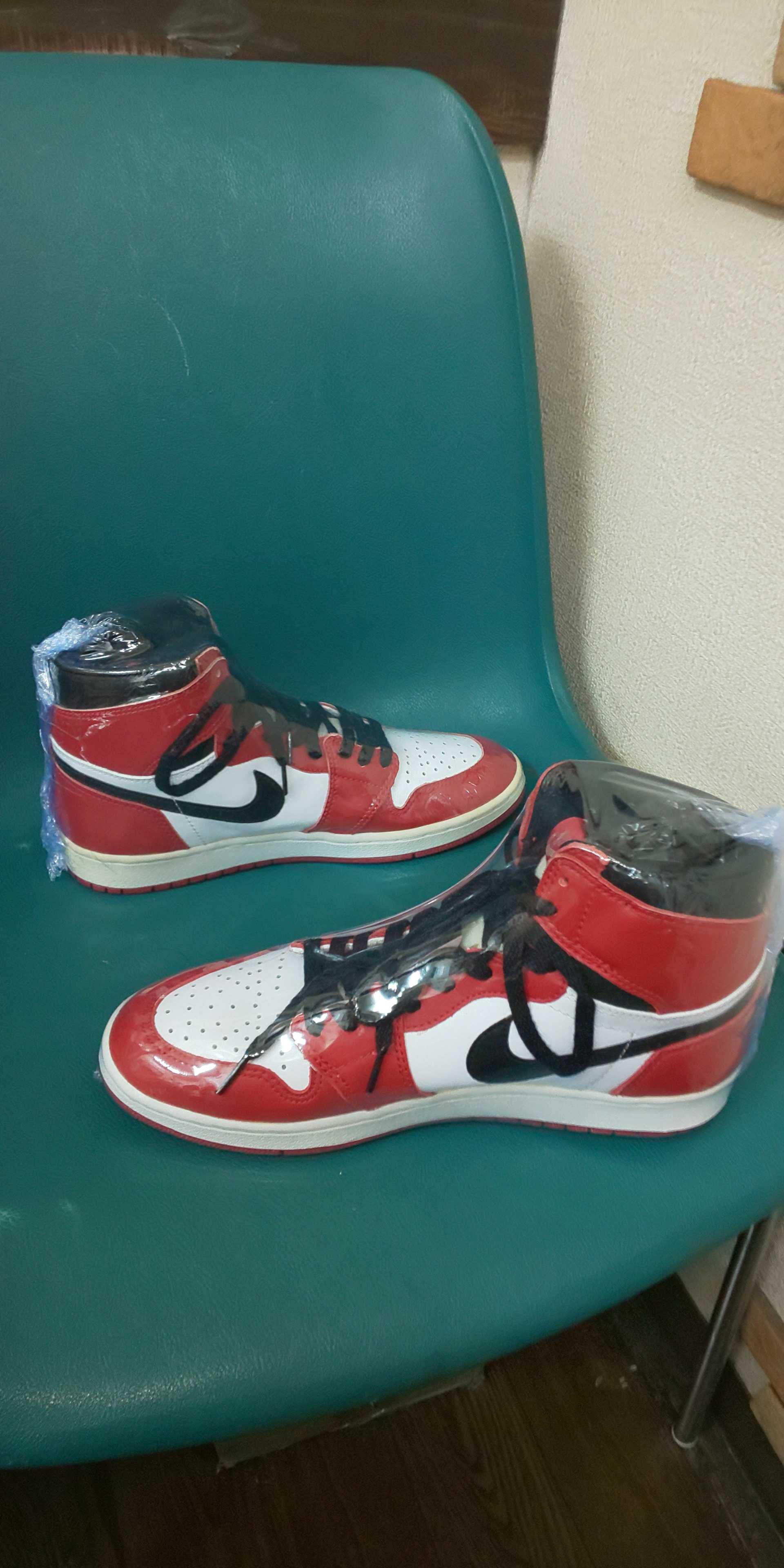 Nike Air Jordan 1 Retro High "Chicago" (1994)