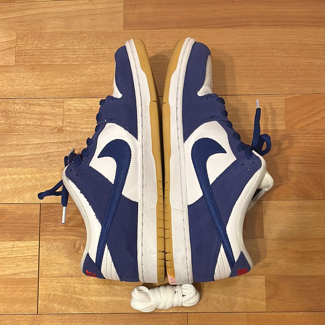 Nike SB Dunk Low "Los Angeles Dodgers/Deep Royal Blue"
