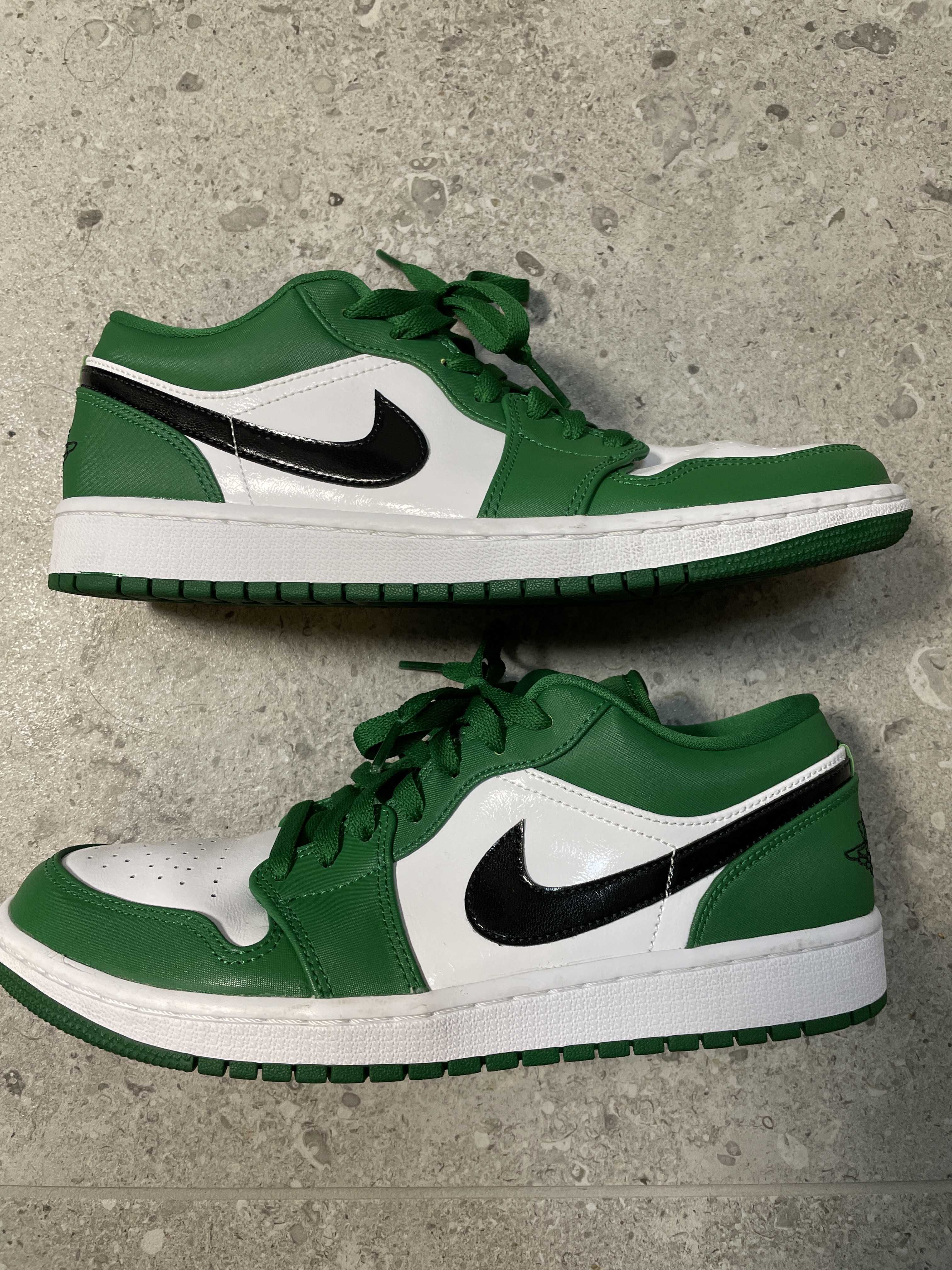 NIKE AIR JORDAN 1 LOW "PINE GREEN/WHITE"