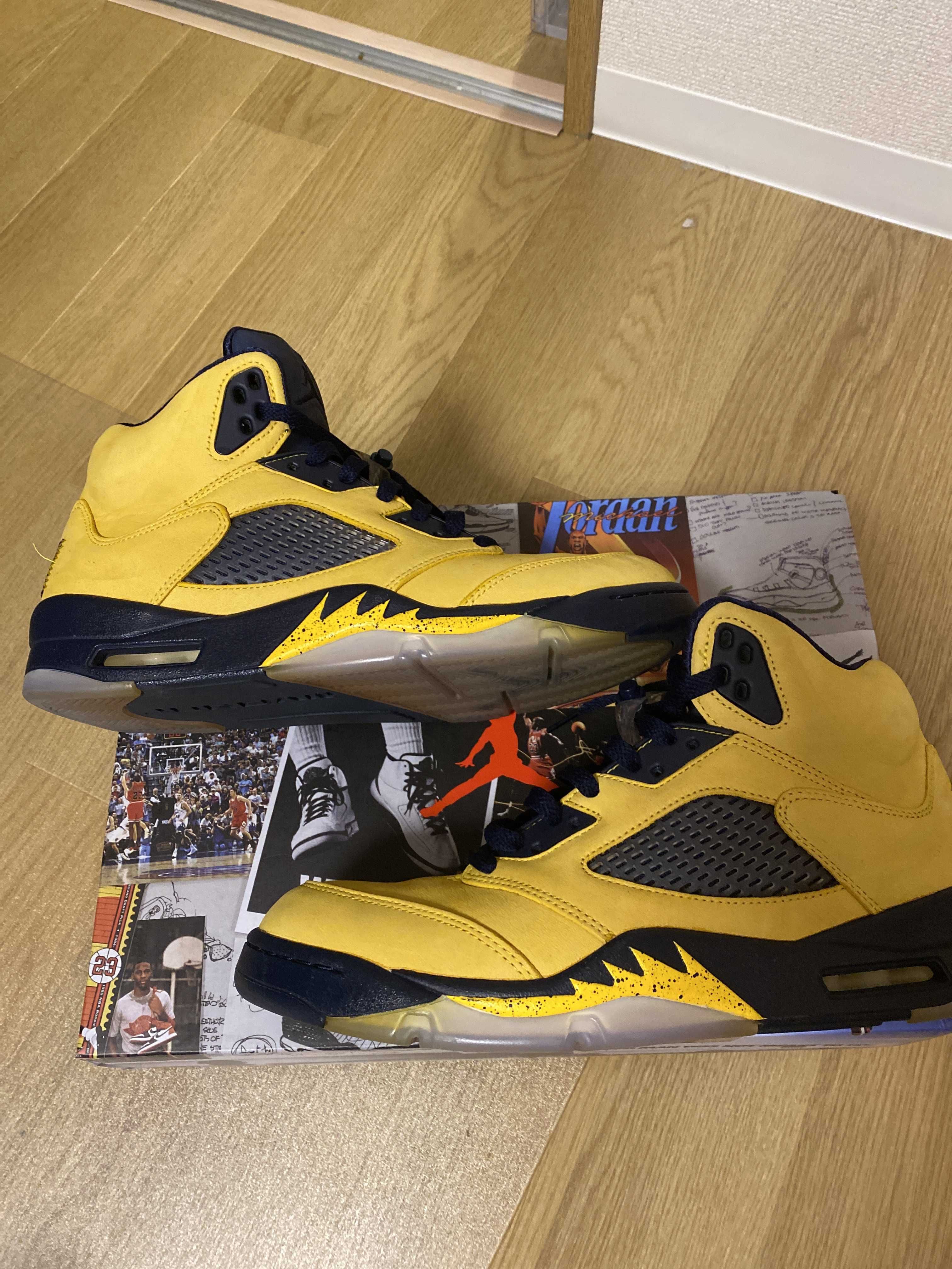 NIKE AIR JORDAN 5 "MICHIGAN"