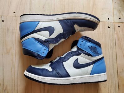 Nike Air Jordan 1 Retro High OG "Obsidian/University Blue"