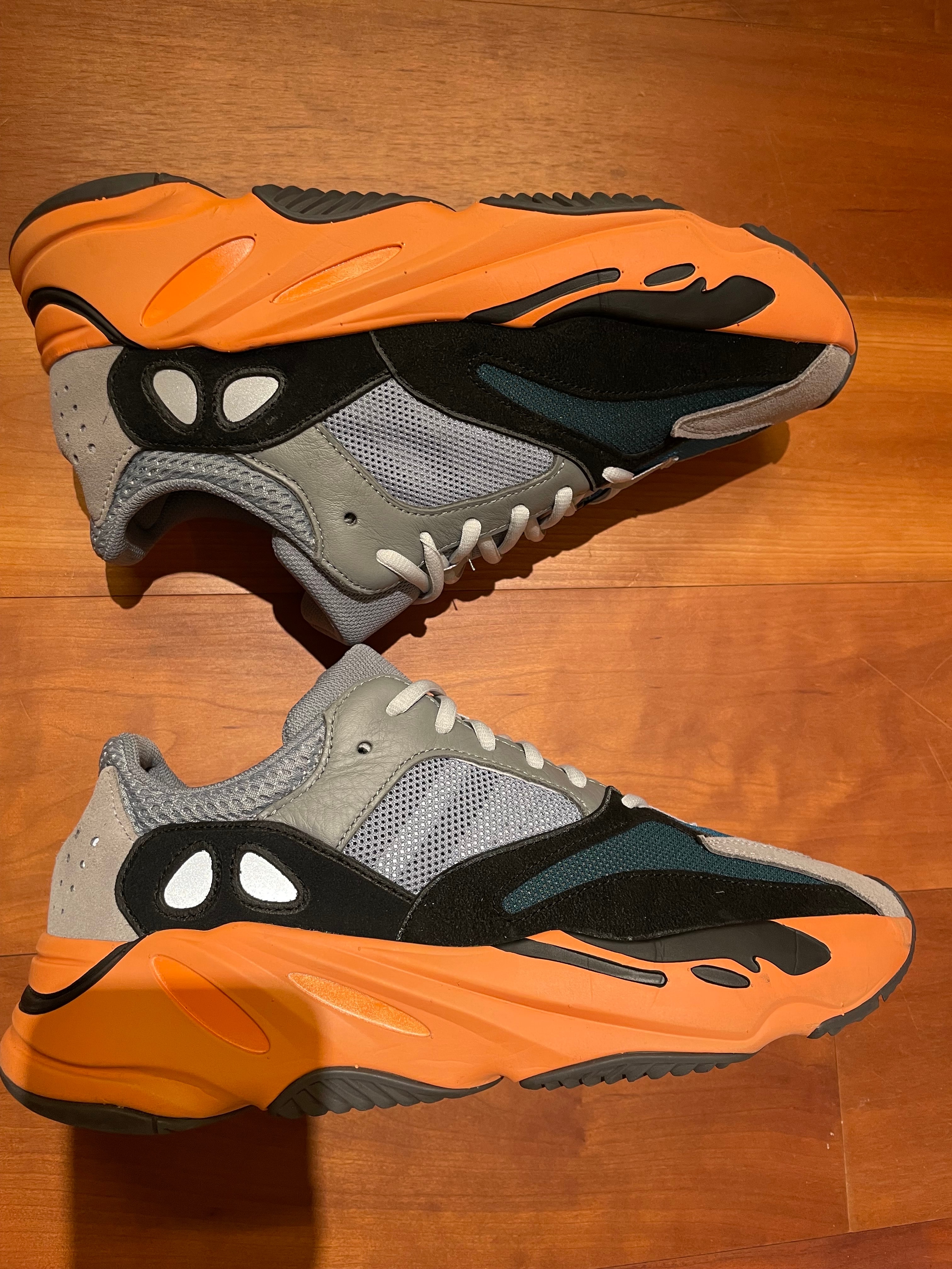 adidas YEEZY Boost 700 "Wash Orange"