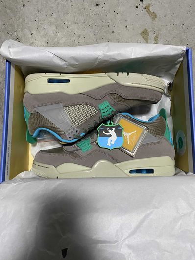 UNION × NIKE AIR JORDAN 4 SP "TAUPE HAZE"