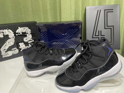 Nike Air Jordan 11 Retro "Space Jam" (2016)