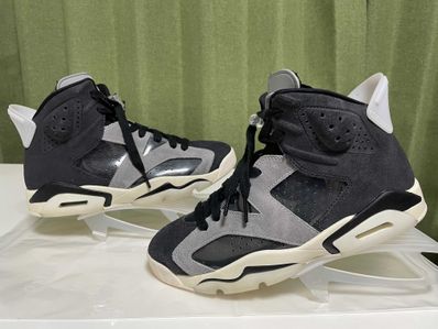 NIike Women's Air Jordan 6 "Smoke Grey"