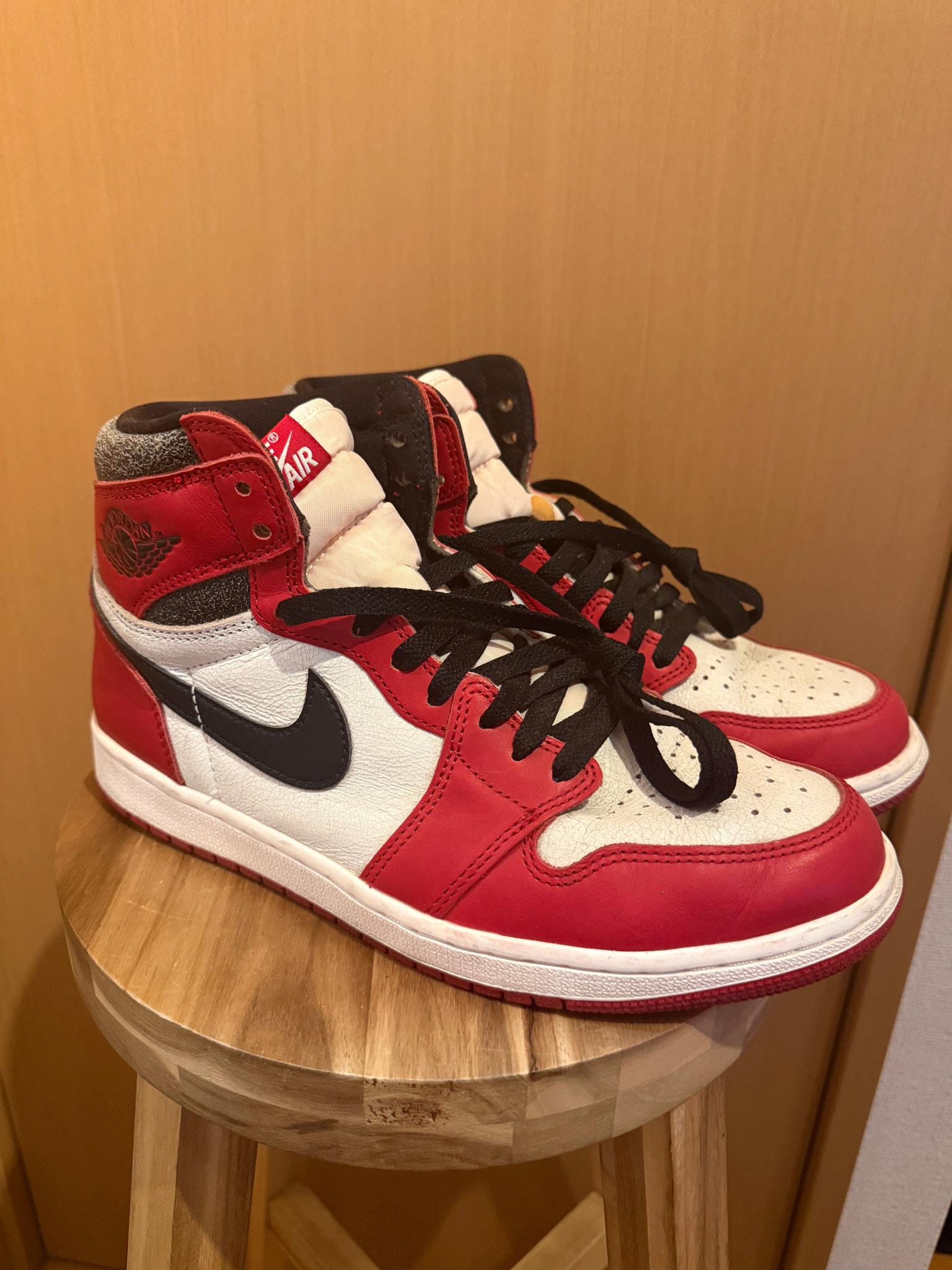 Nike Air Jordan 1 High OG "Lost & Found/Chicago"