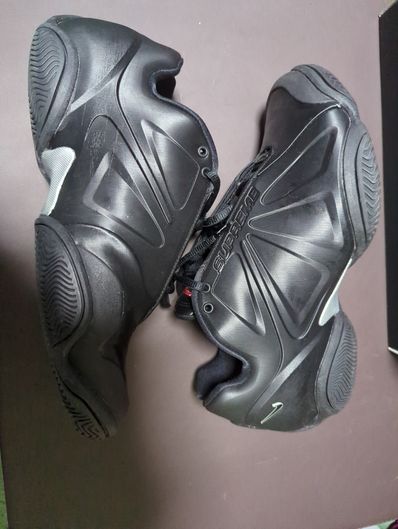 Supreme × Nike Air Zoom Courtposite "Black"