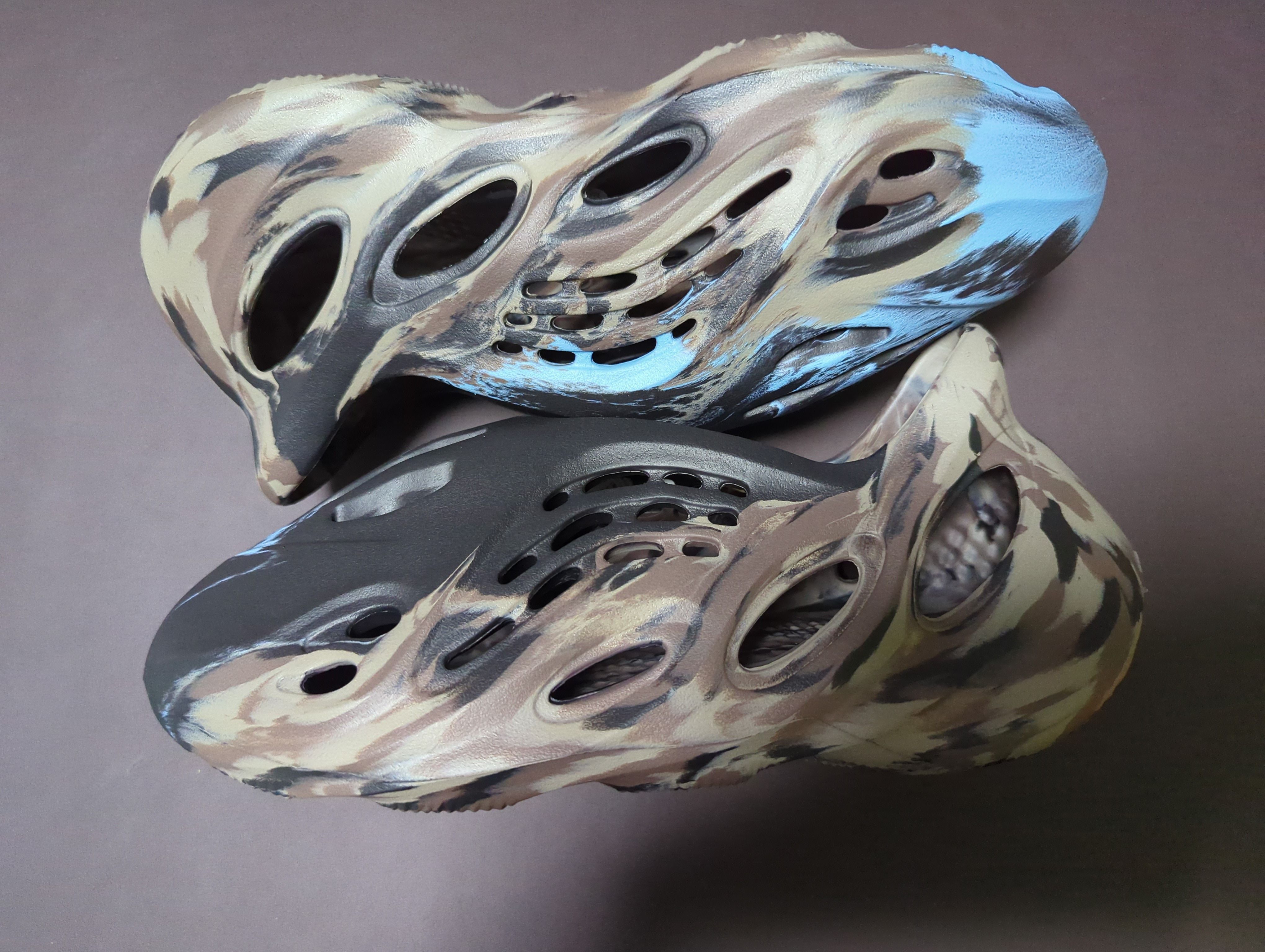 adidas YEEZY Foam Runner "MX Cinder"