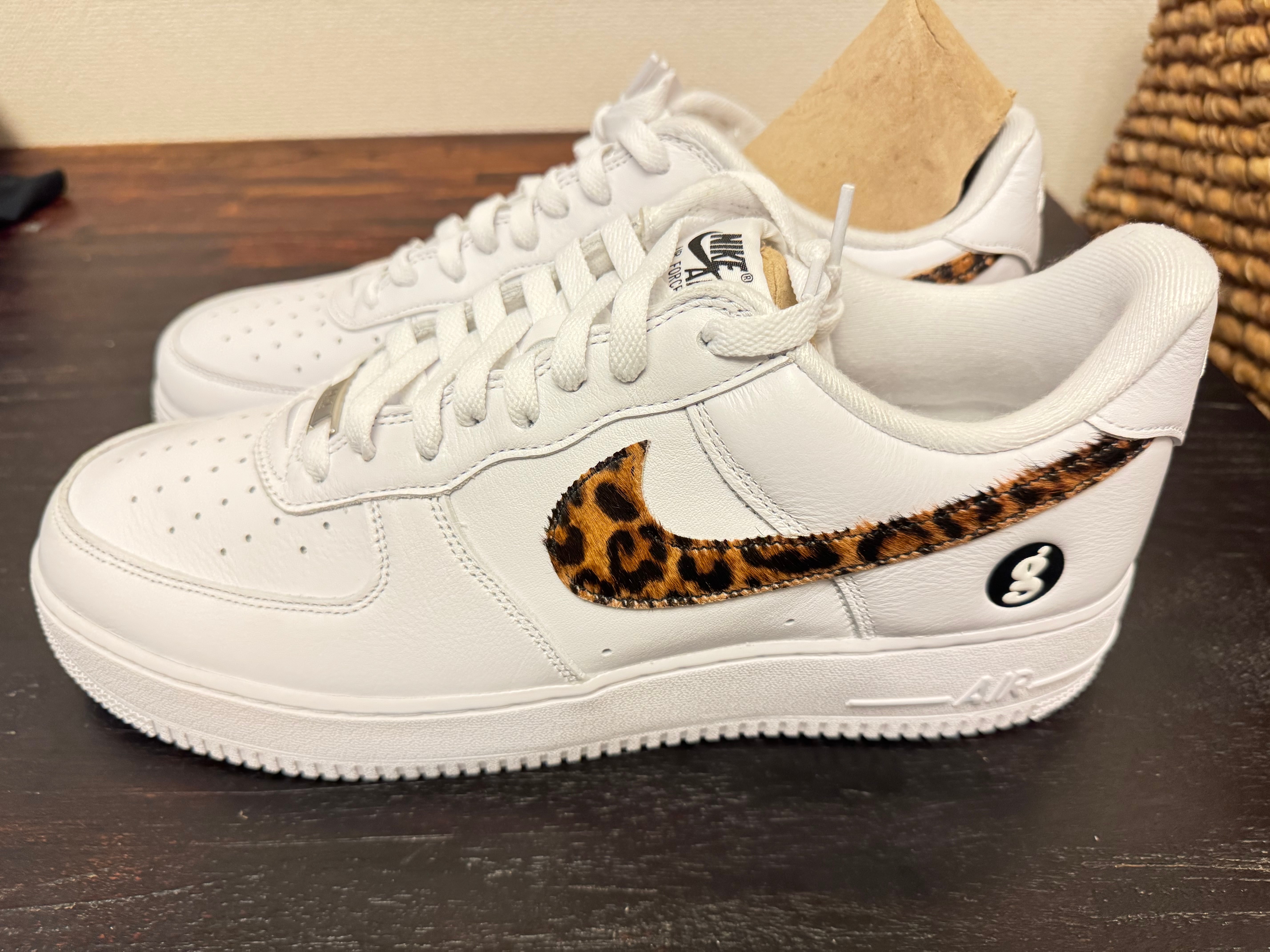 GOODENOUGH × Supreme × Nike Air Force 1 Low "White/Leopard" (25SS Week15)