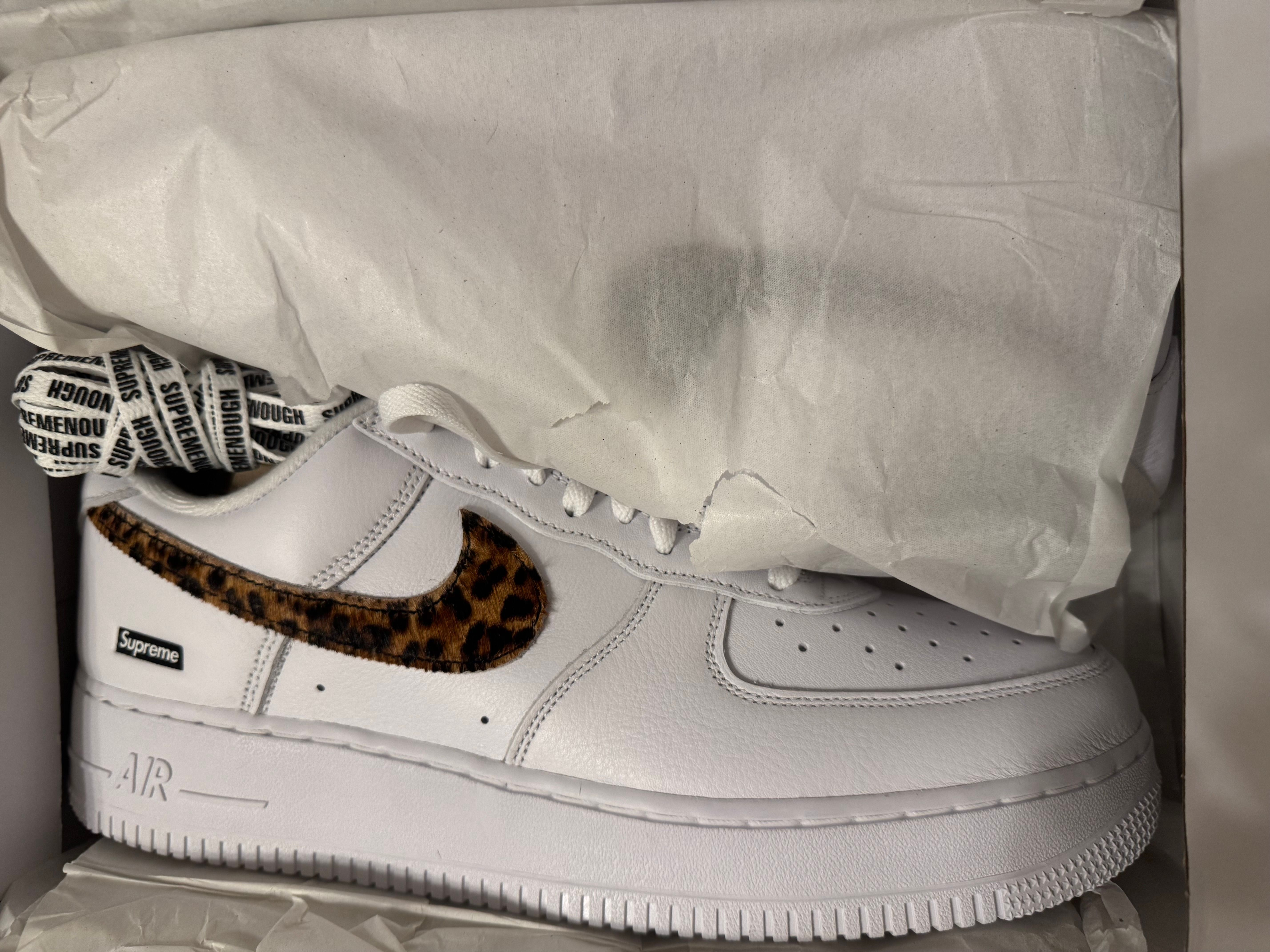 GOODENOUGH × Supreme × Nike Air Force 1 Low "White/Leopard" (25SS Week15)