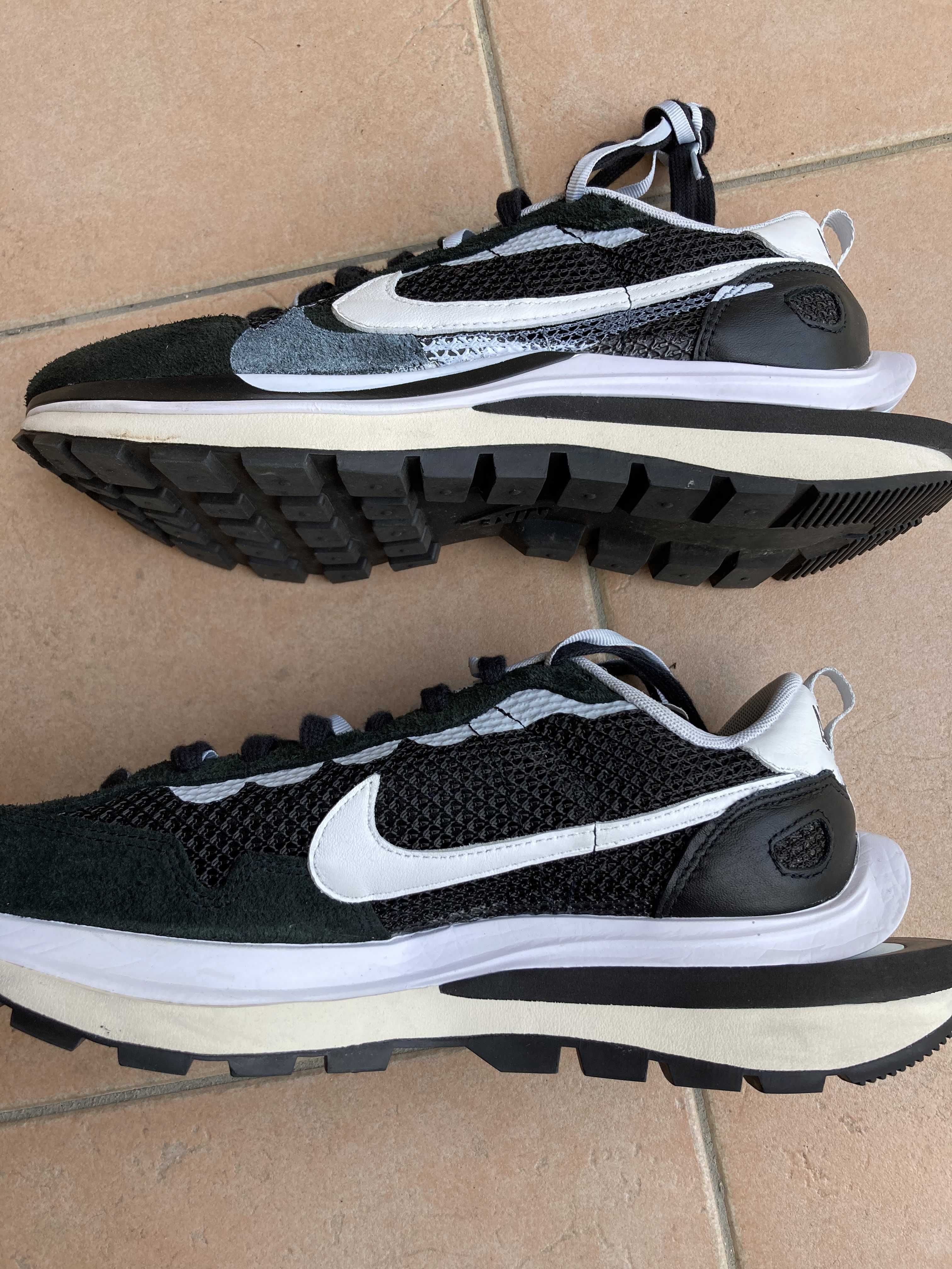 sacai × Nike Vapor Waffle "Black and White"