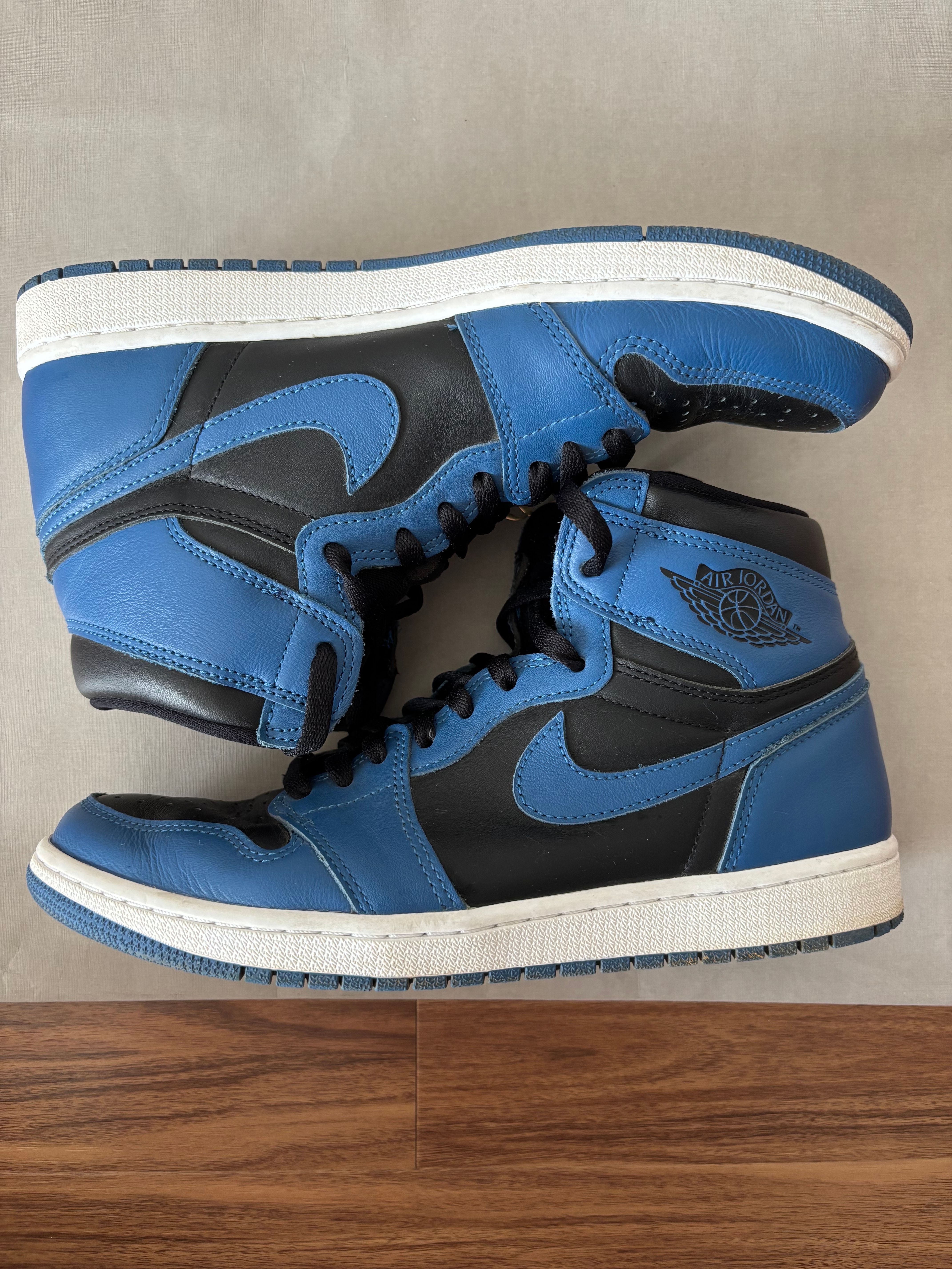 Nike Air Jordan 1 Retro High OG "Dark Marina Blue"