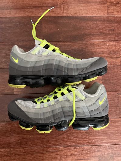 Nike Air Vapormax 95 "Neon"
