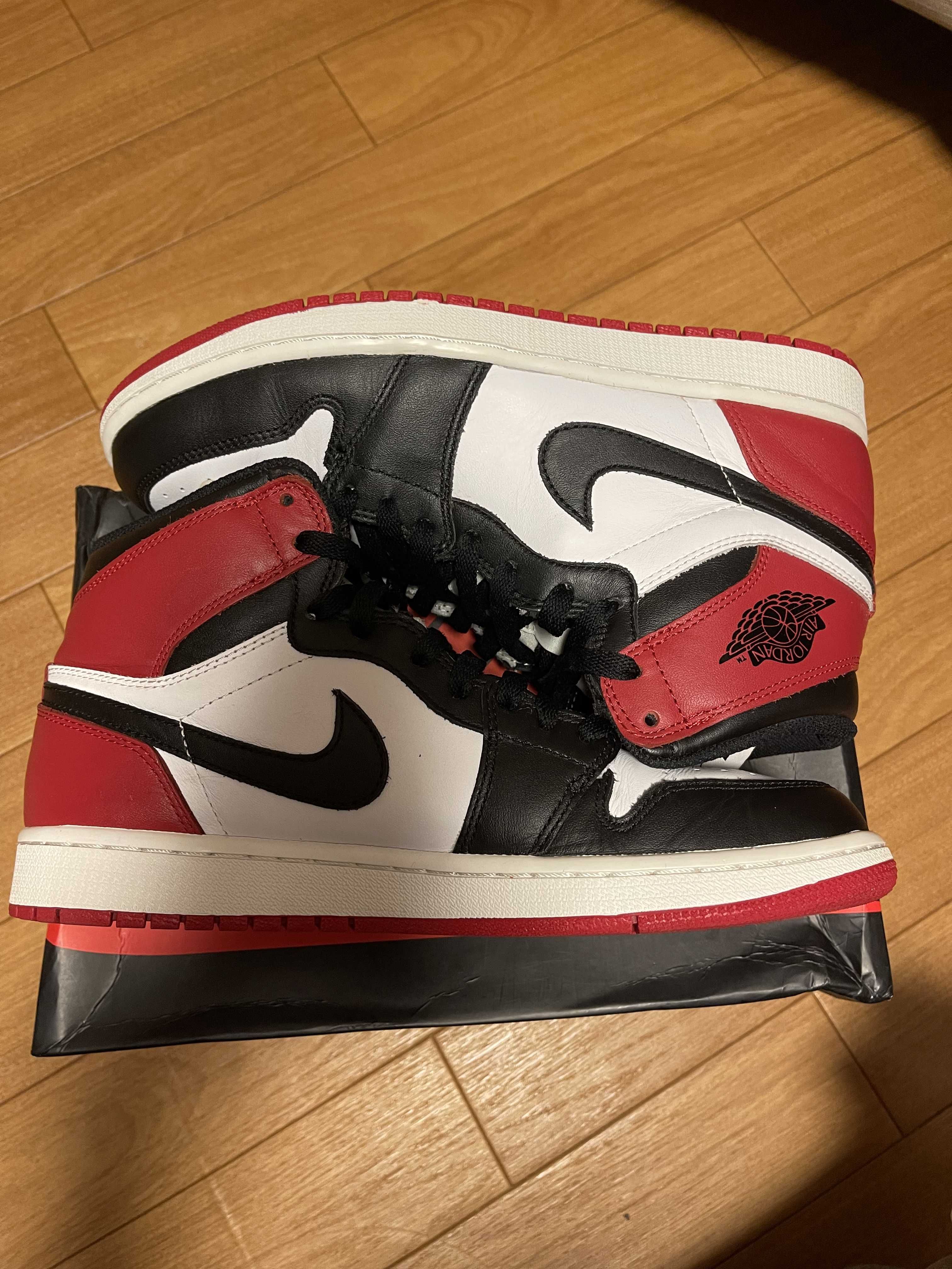Nike Air Jordan 1 Retro High OG "Black Toe"(2016)